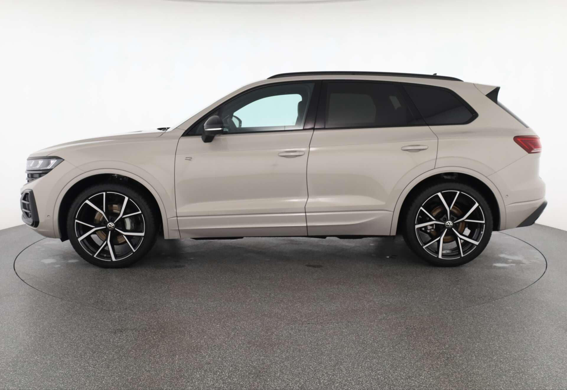 VOLKSWAGEN Touareg, photo 4 sur 17