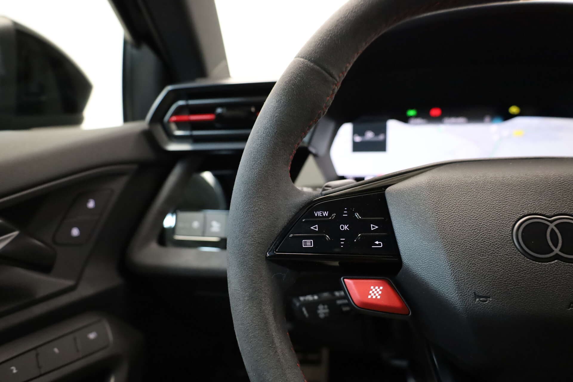 AUDI RS3 Limousine, photo 14 sur 17