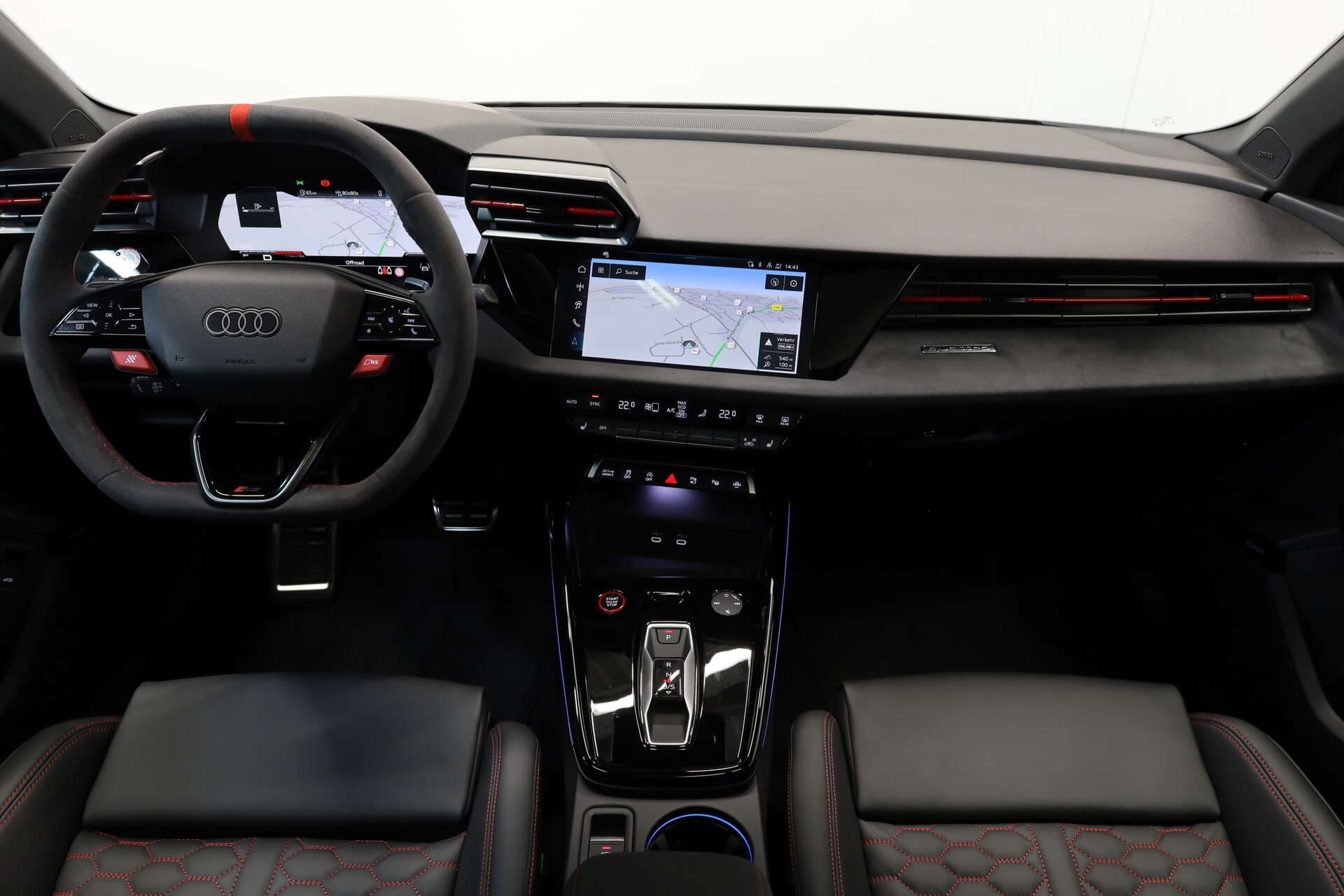 AUDI RS3 Limousine, photo 8 sur 17