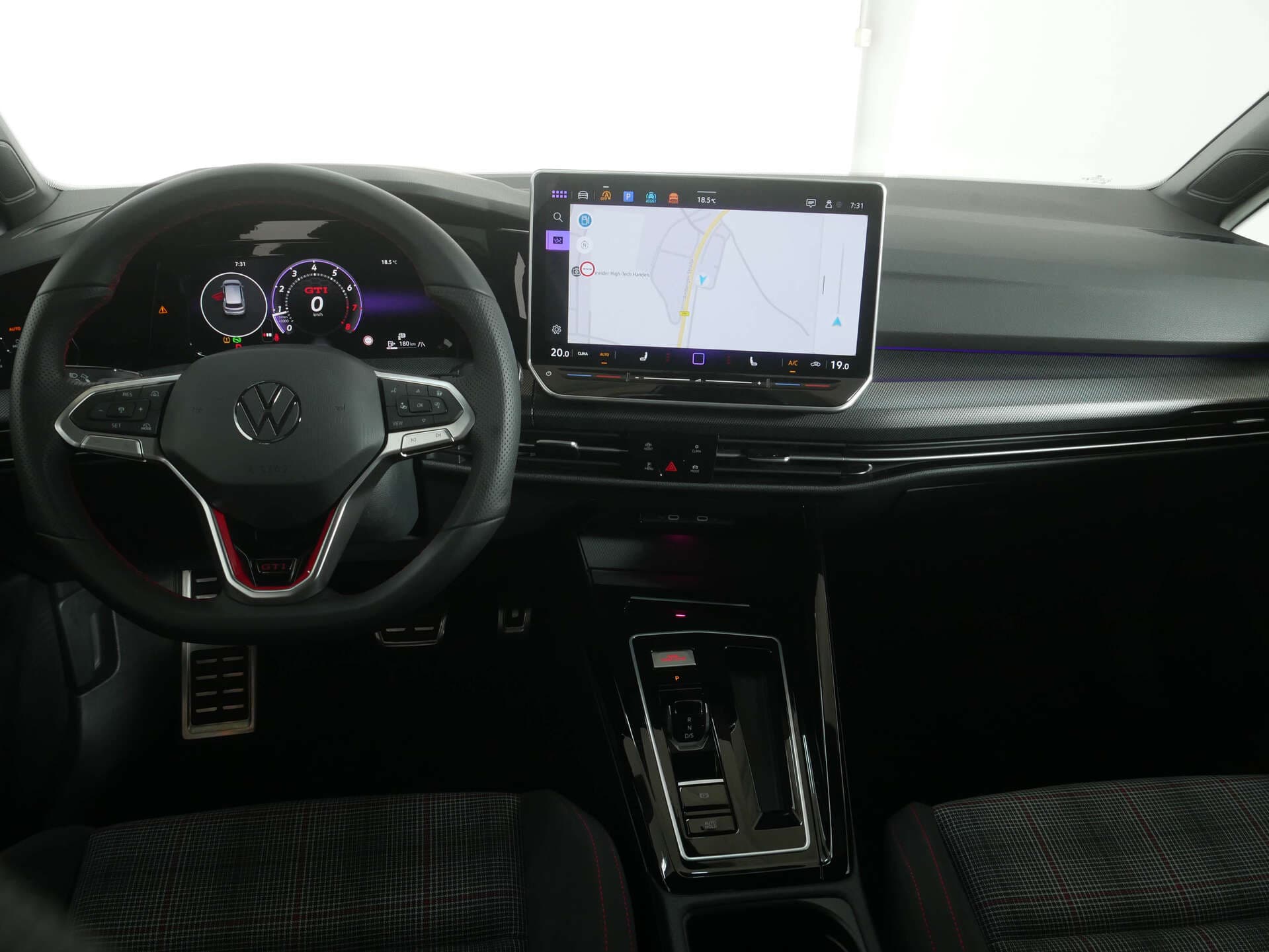 VOLKSWAGEN Golf, photo 14 sur 17