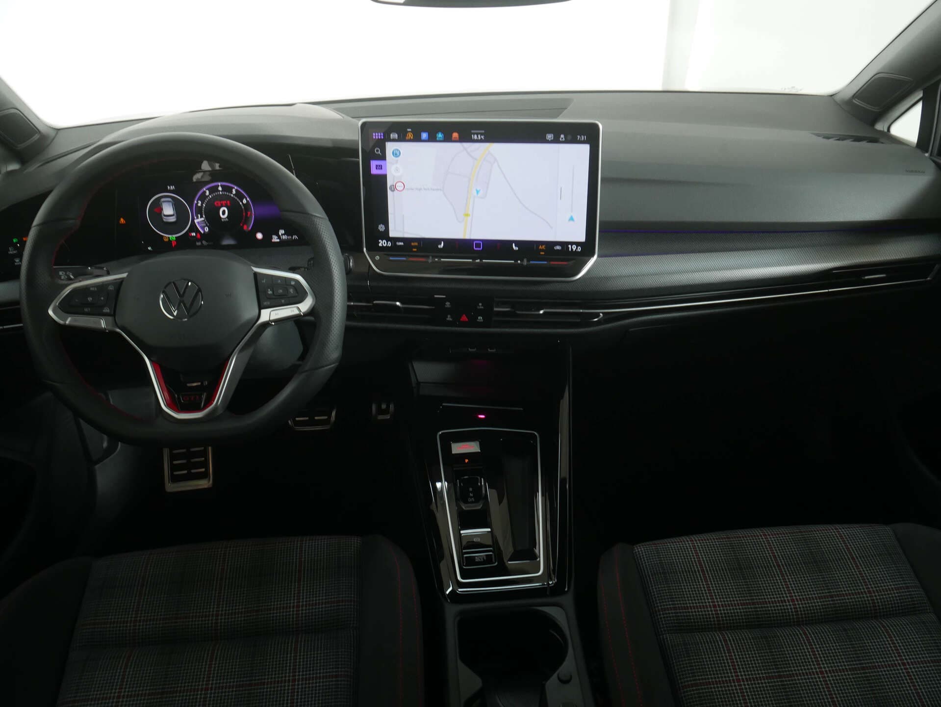 VOLKSWAGEN Golf, photo 15 sur 17