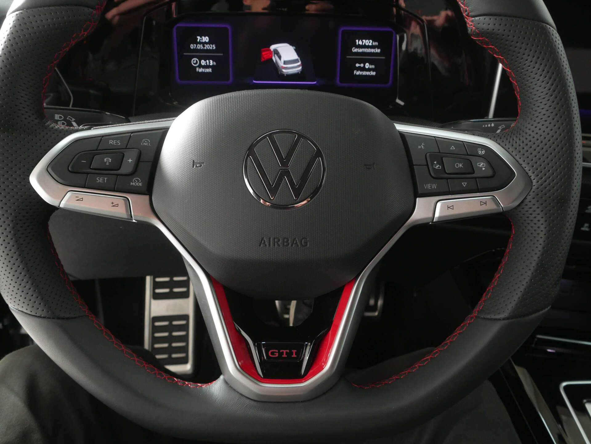 VOLKSWAGEN Golf, photo 16 sur 17