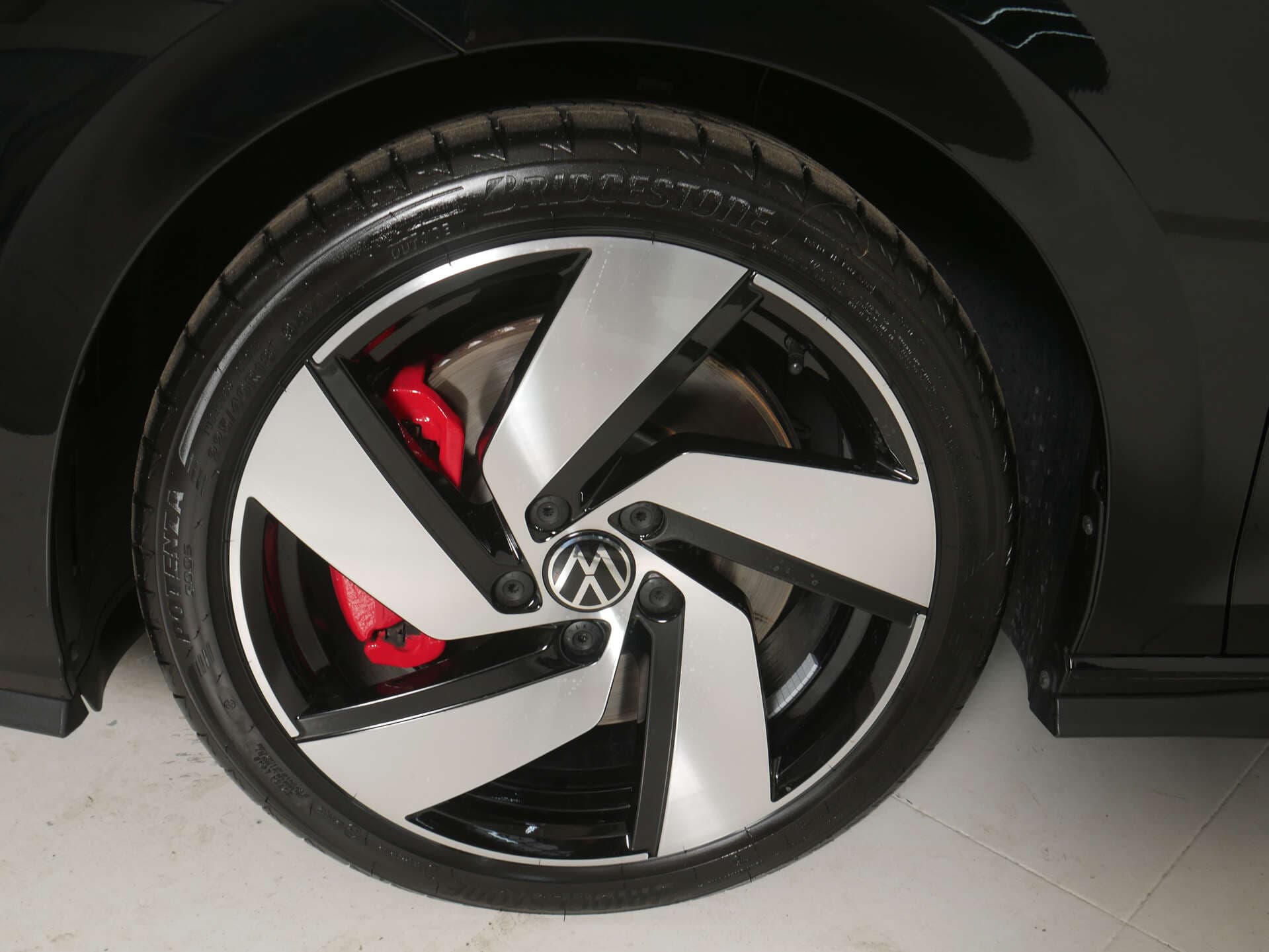 VOLKSWAGEN Golf, photo 7 sur 17