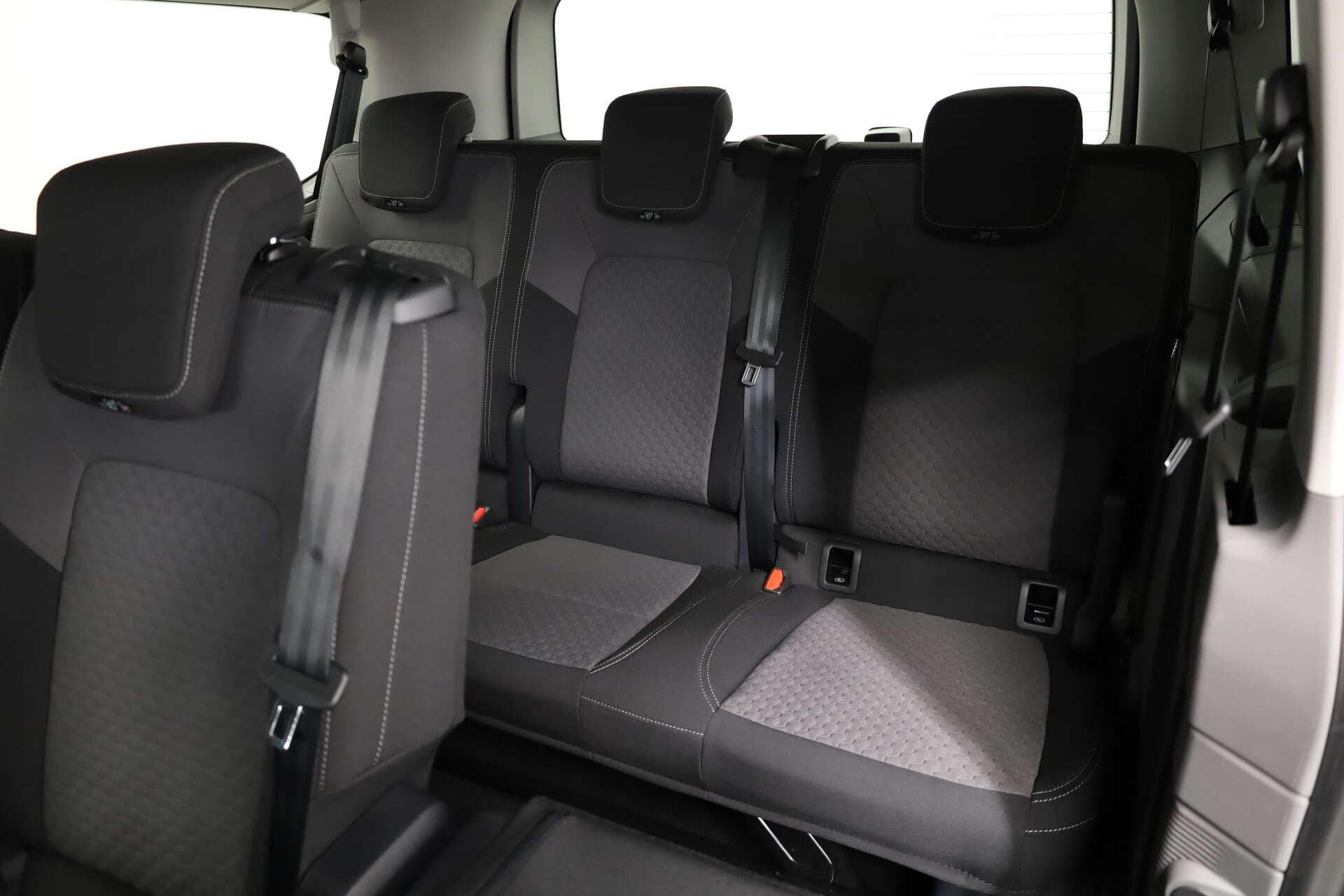 VOLKSWAGEN NUTZFAHRZEUGE T7 Caravelle, photo 14 sur 16