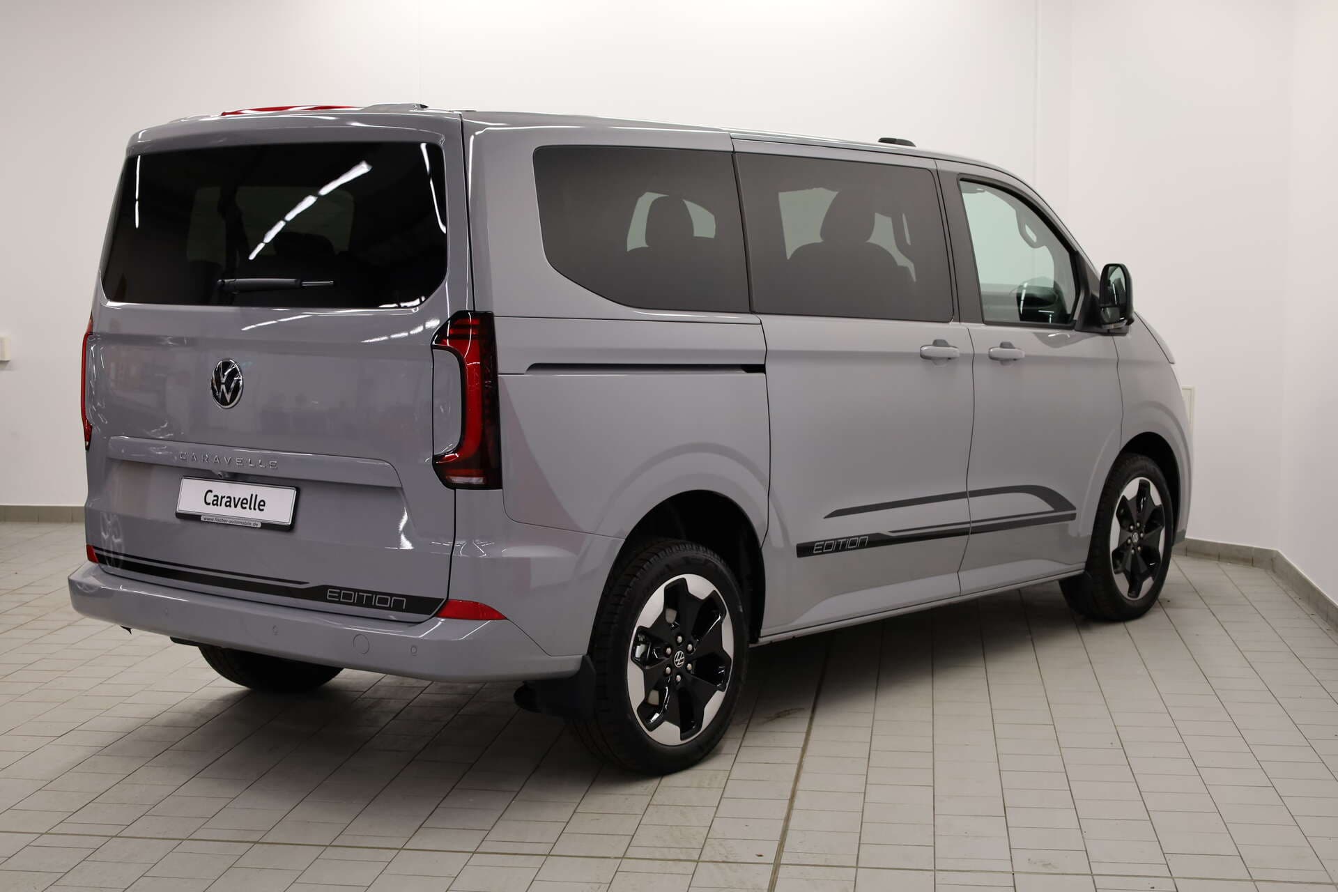 VOLKSWAGEN NUTZFAHRZEUGE T7 Caravelle, photo 2 sur 16