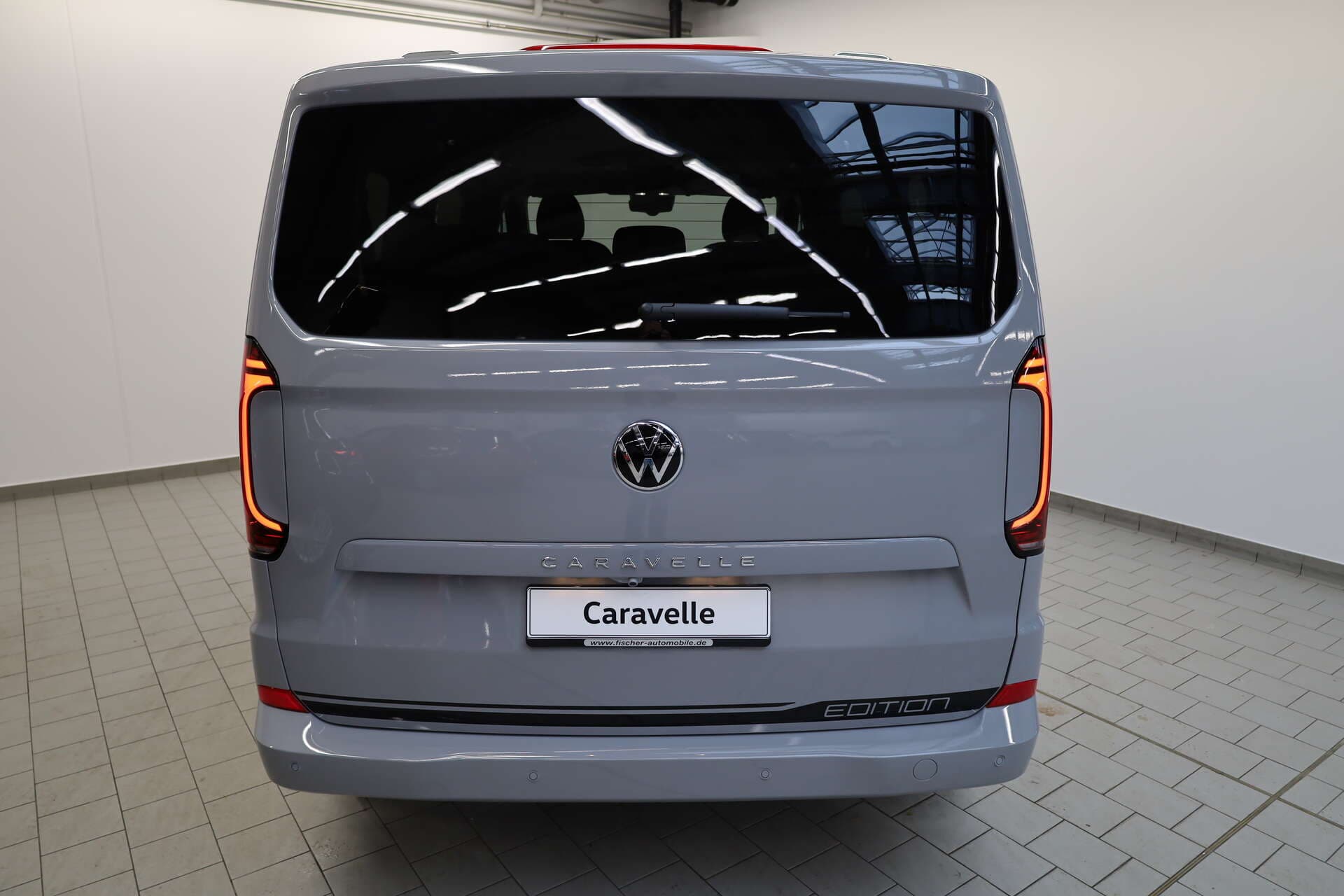 VOLKSWAGEN NUTZFAHRZEUGE T7 Caravelle, photo 3 sur 16