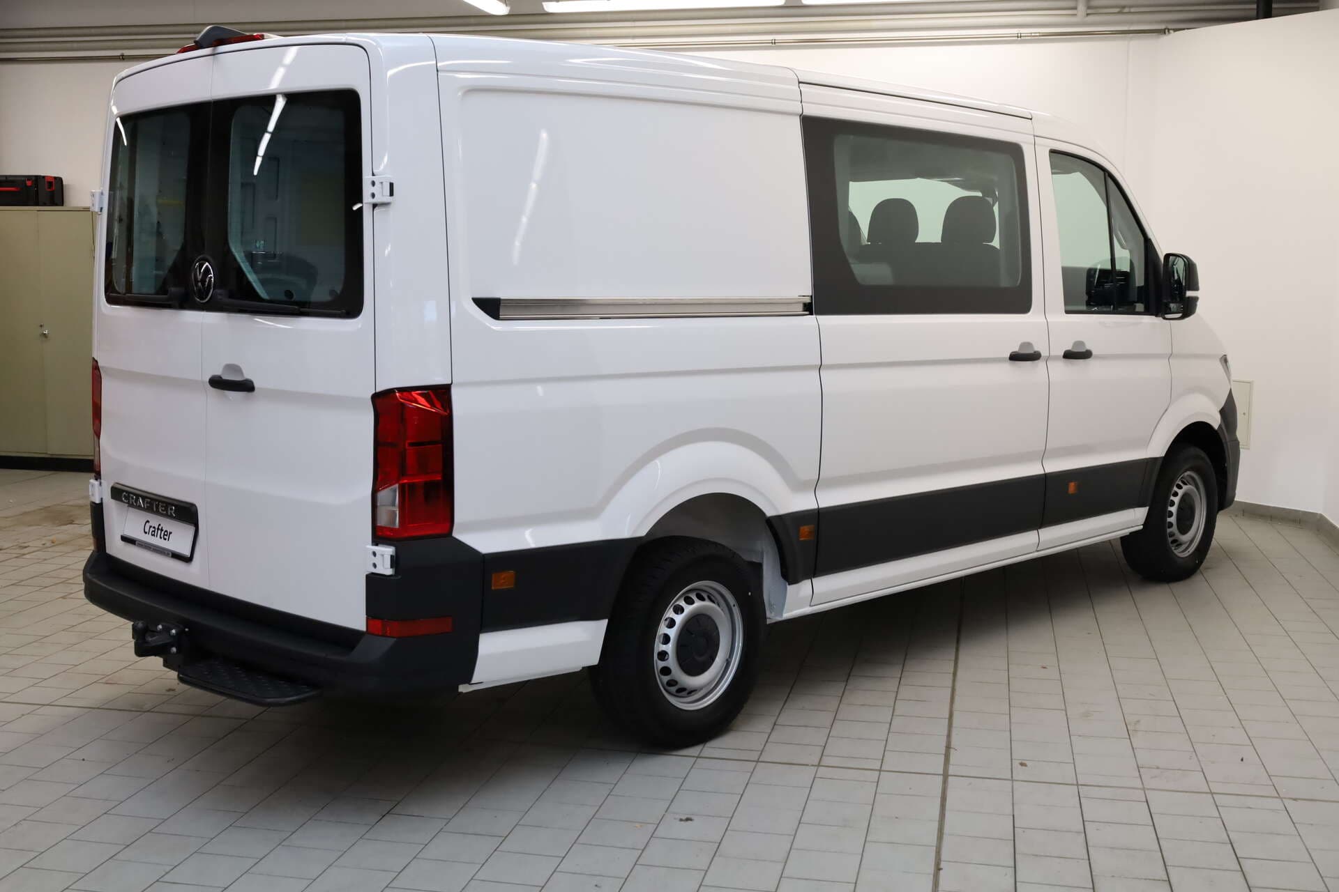 VOLKSWAGEN NUTZFAHRZEUGE Crafter 35, photo 2 sur 14