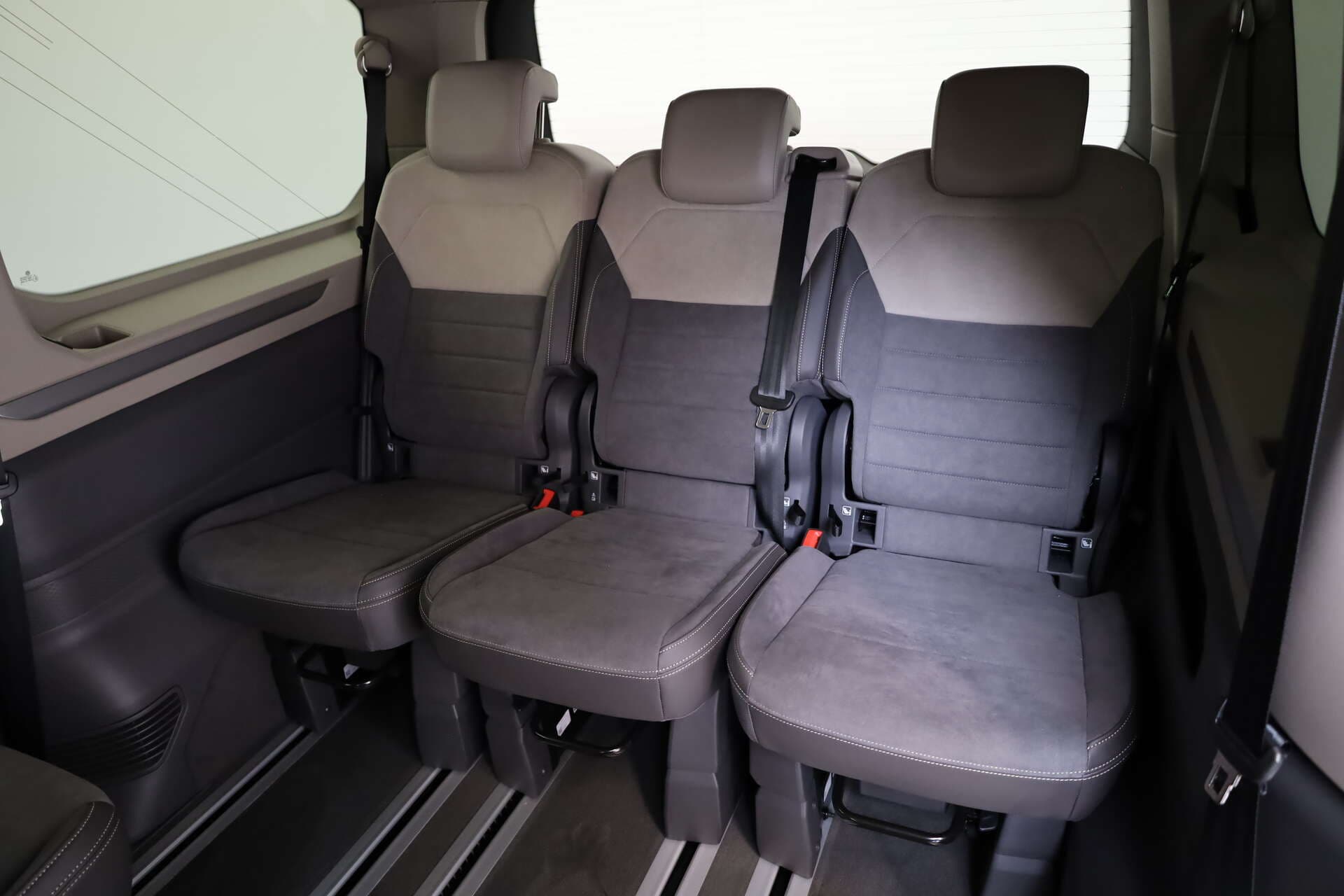 VOLKSWAGEN NUTZFAHRZEUGE T7 Multivan LÜ, photo 14 sur 17
