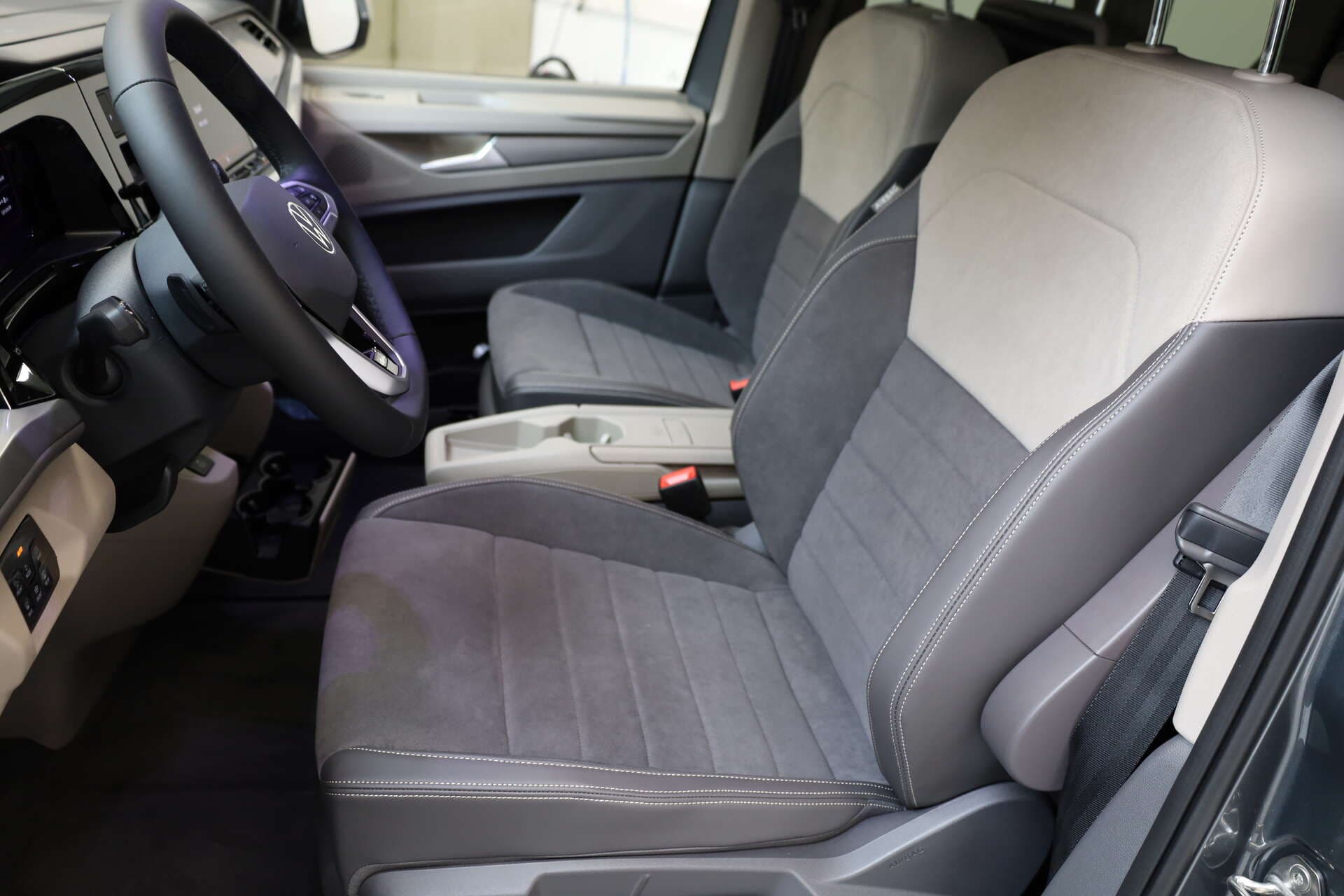 VOLKSWAGEN NUTZFAHRZEUGE T7 Multivan LÜ, photo 5 sur 17