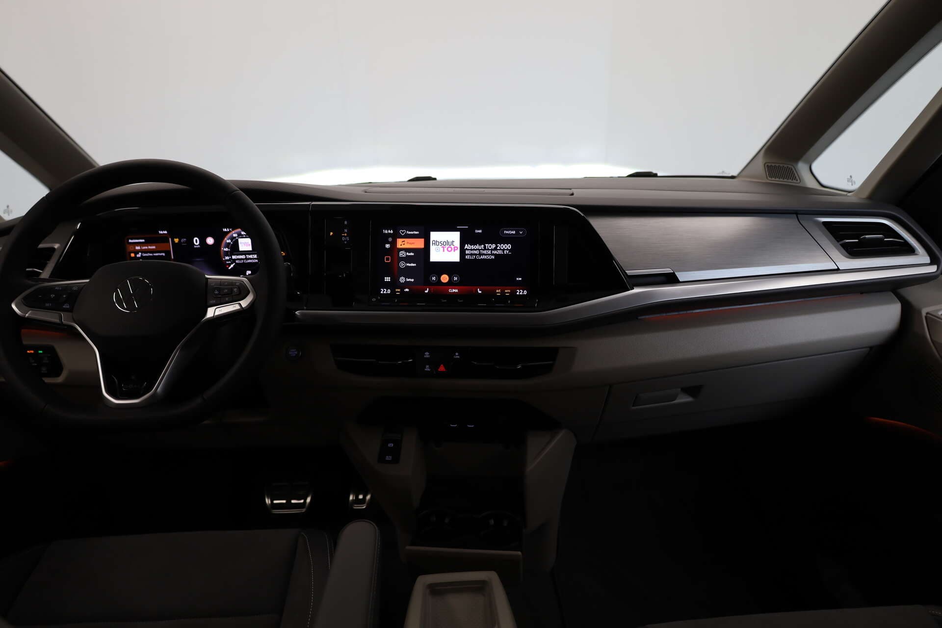 VOLKSWAGEN NUTZFAHRZEUGE T7 Multivan LÜ, photo 6 sur 17