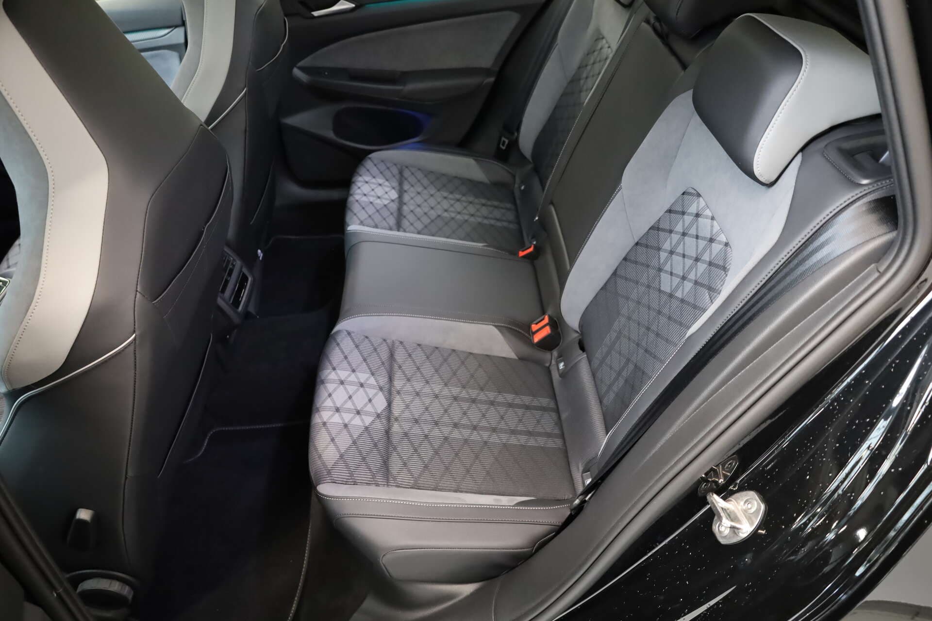 VOLKSWAGEN Golf Variant, photo 16 sur 17