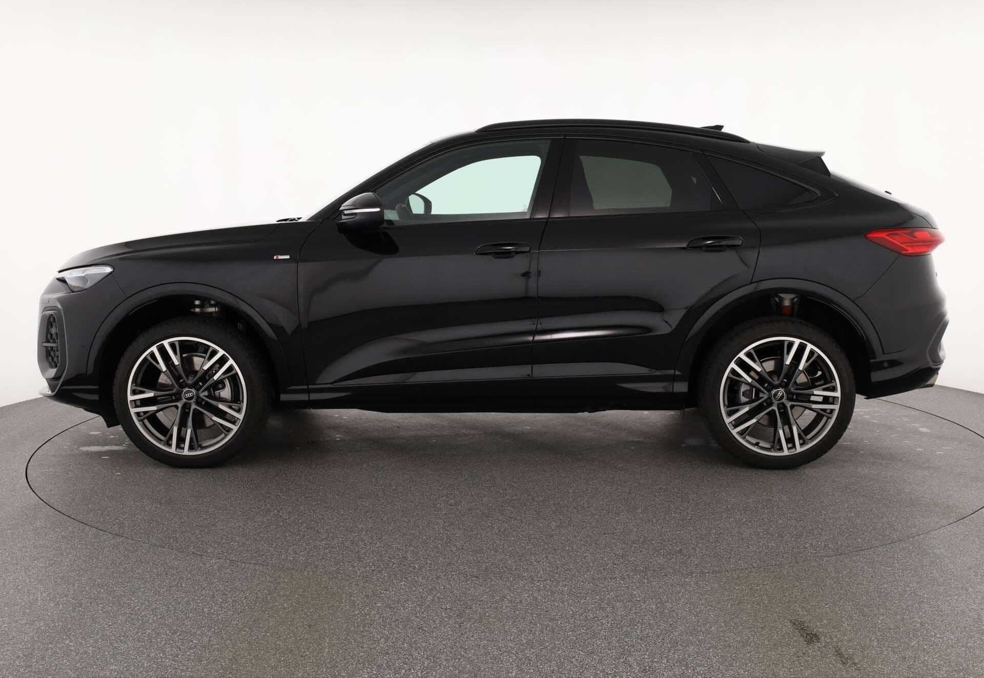 AUDI Q5 Sportback, photo 4 sur 17
