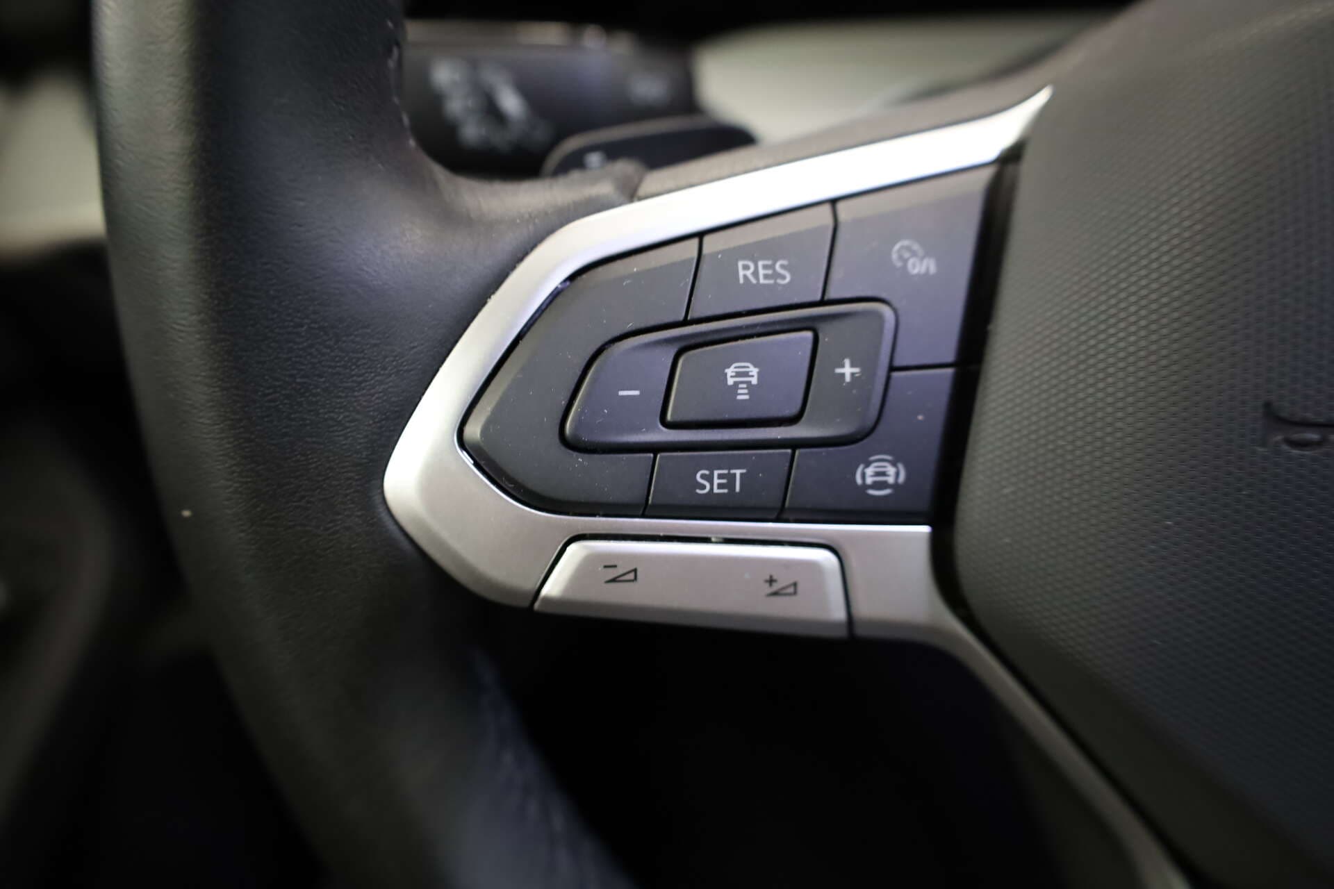 VOLKSWAGEN Golf, photo 10 sur 17