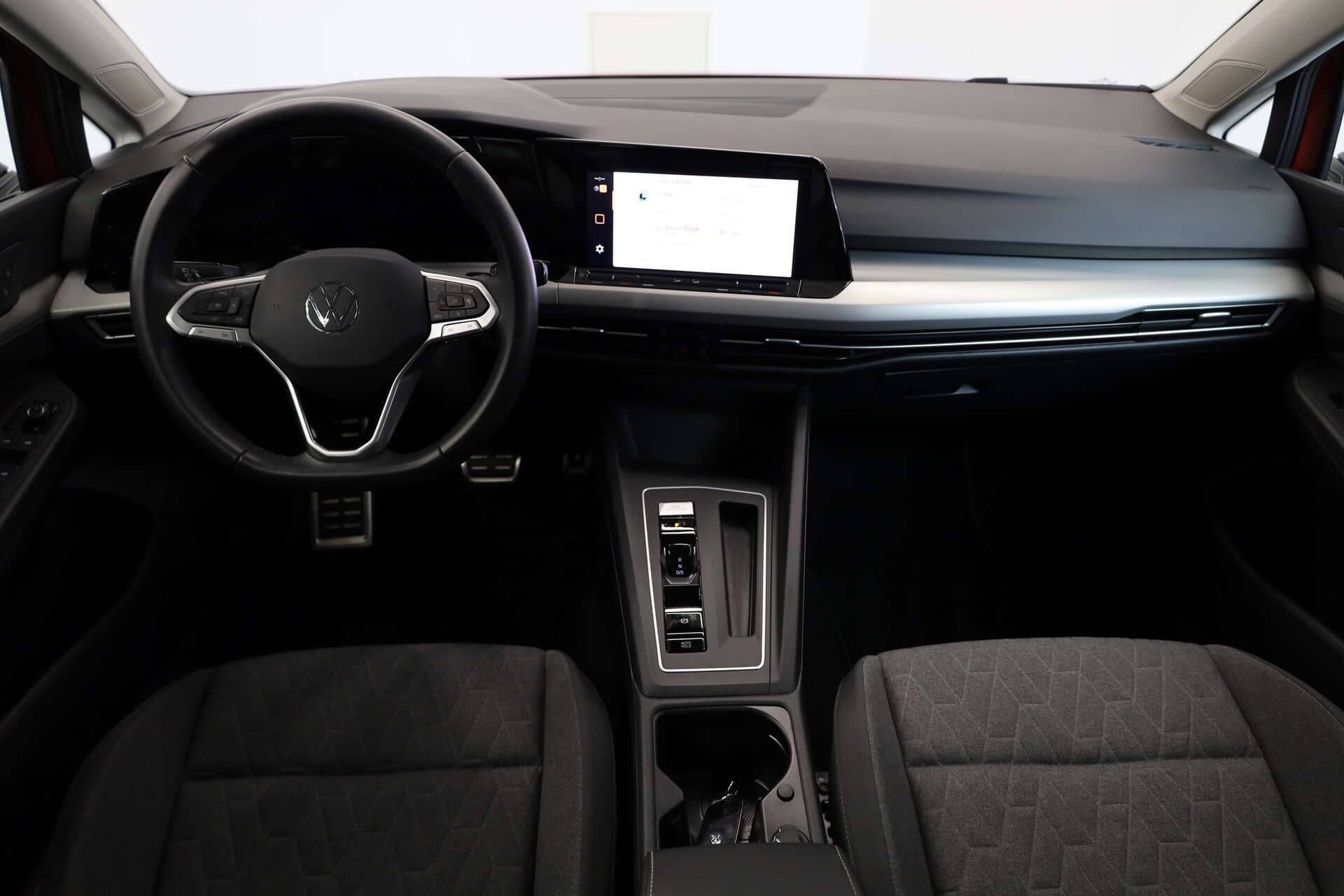 VOLKSWAGEN Golf, photo 7 sur 17