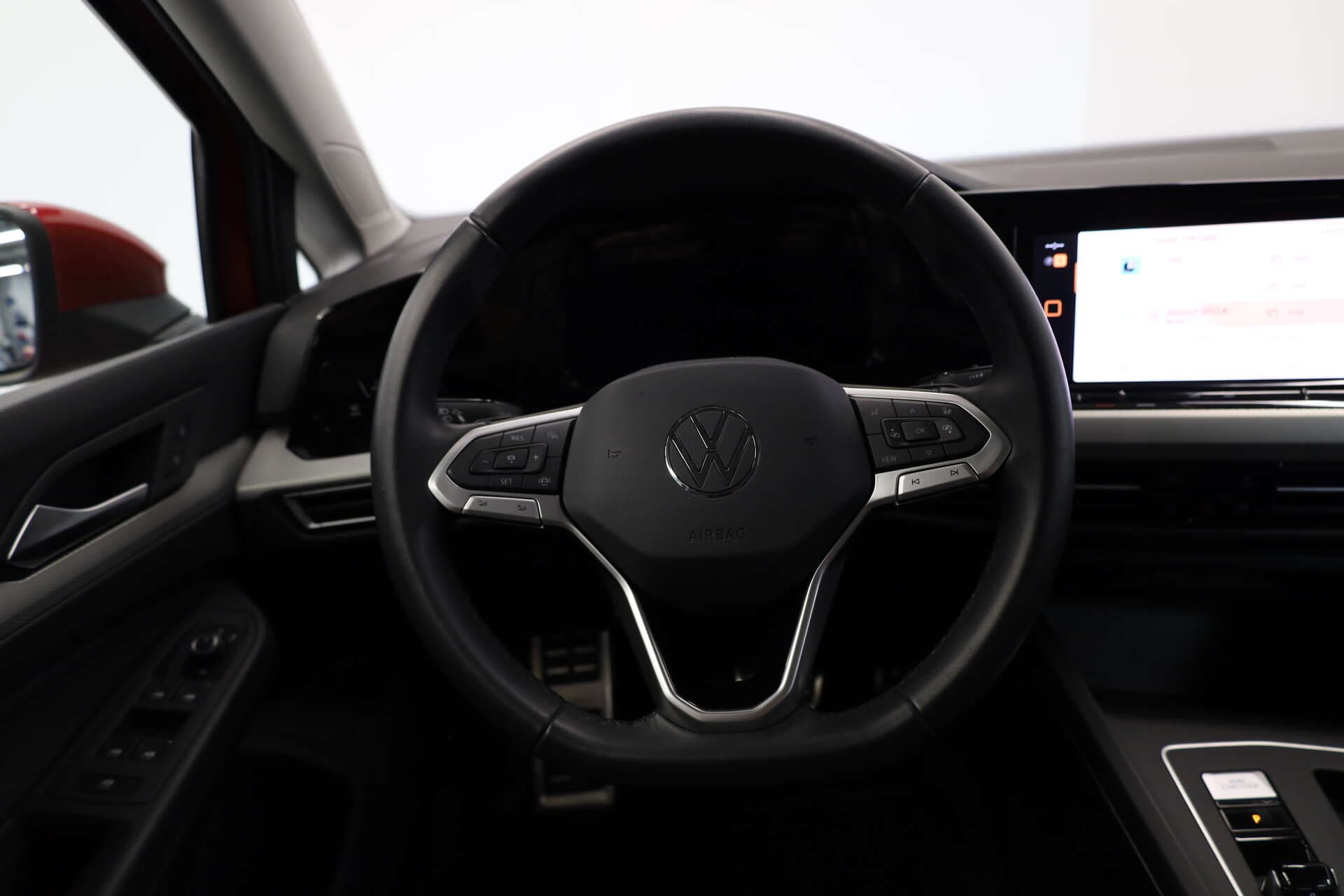 VOLKSWAGEN Golf, photo 8 sur 17
