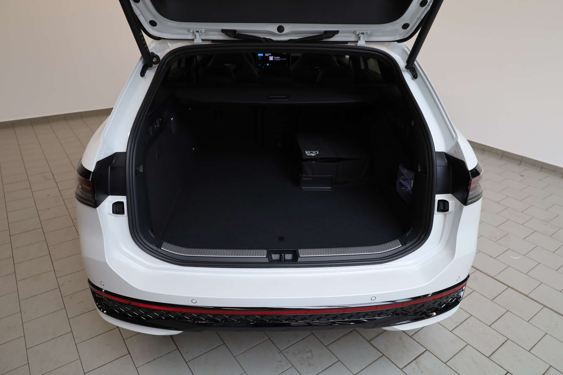 VOLKSWAGEN Passat, photo 15 sur 17