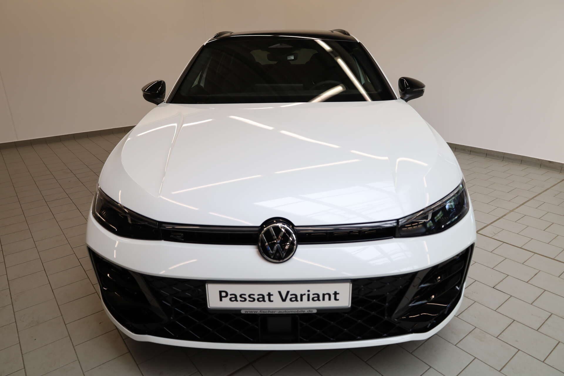 VOLKSWAGEN Passat, photo 2 sur 17
