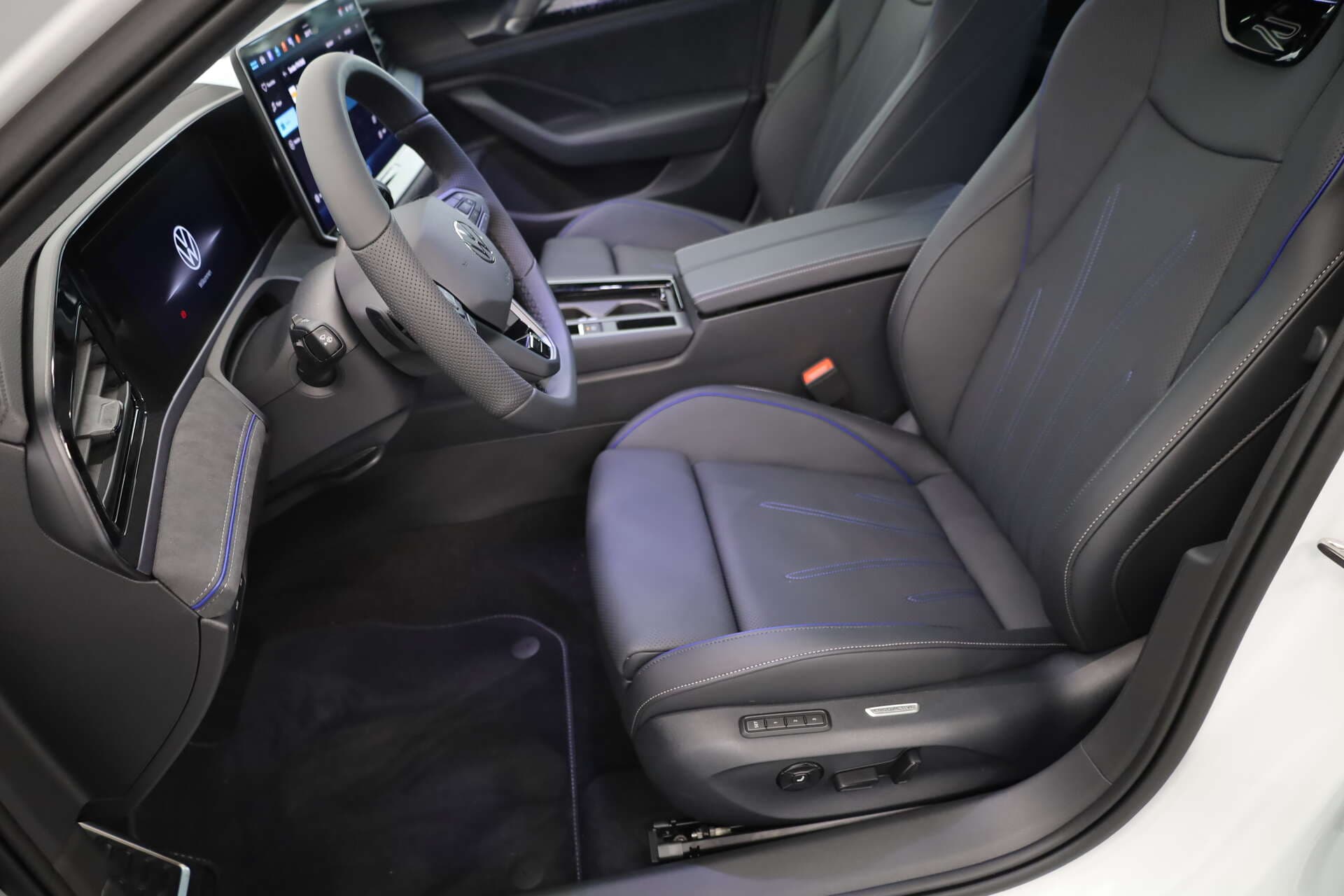 VOLKSWAGEN Passat, photo 5 sur 17
