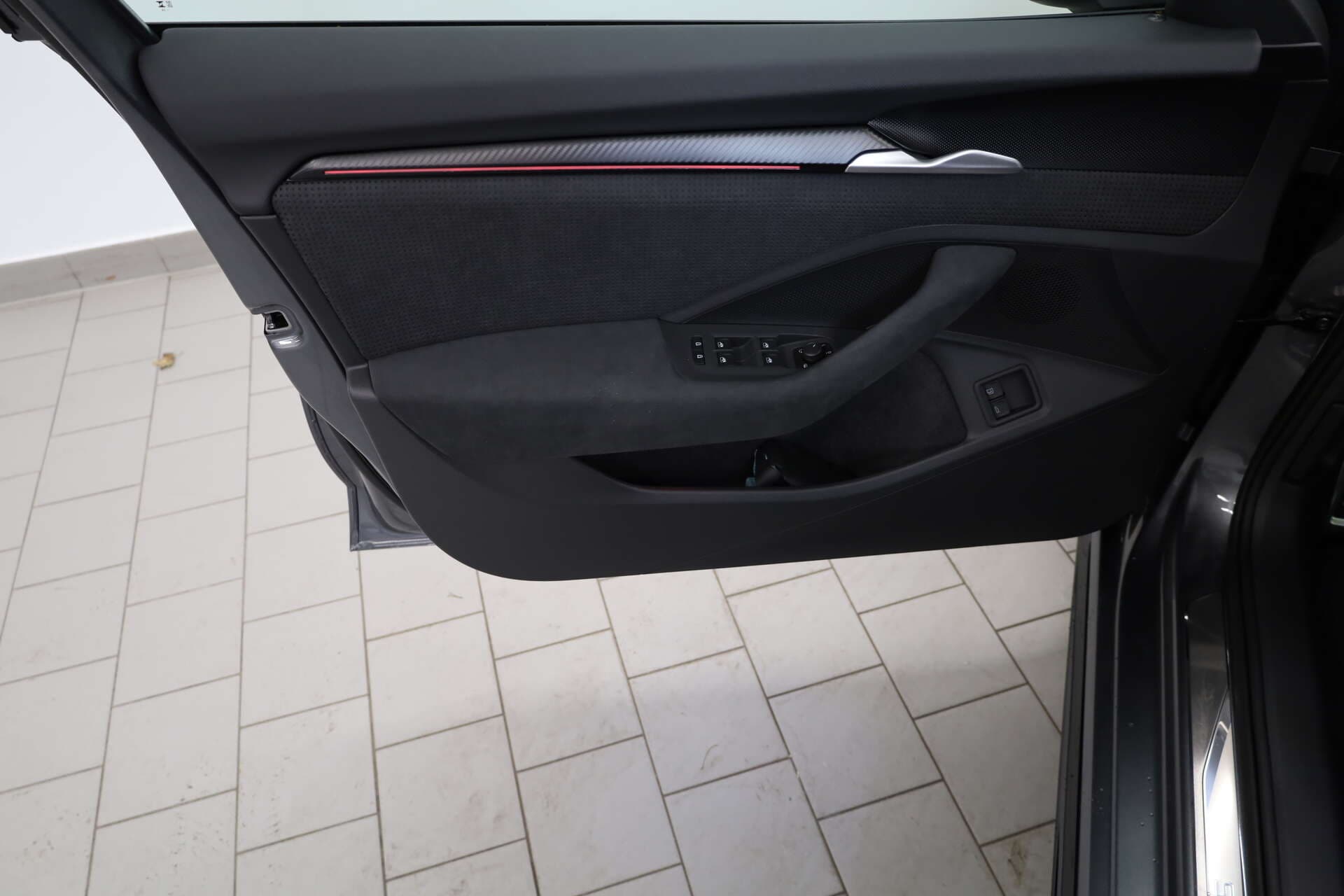 SKODA Superb Combi, photo 13 sur 17