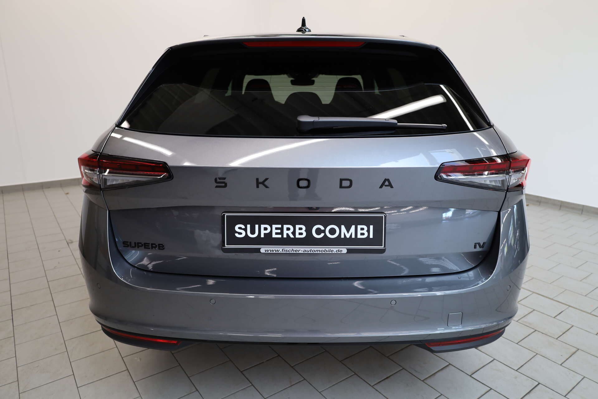 SKODA Superb Combi, photo 4 sur 17