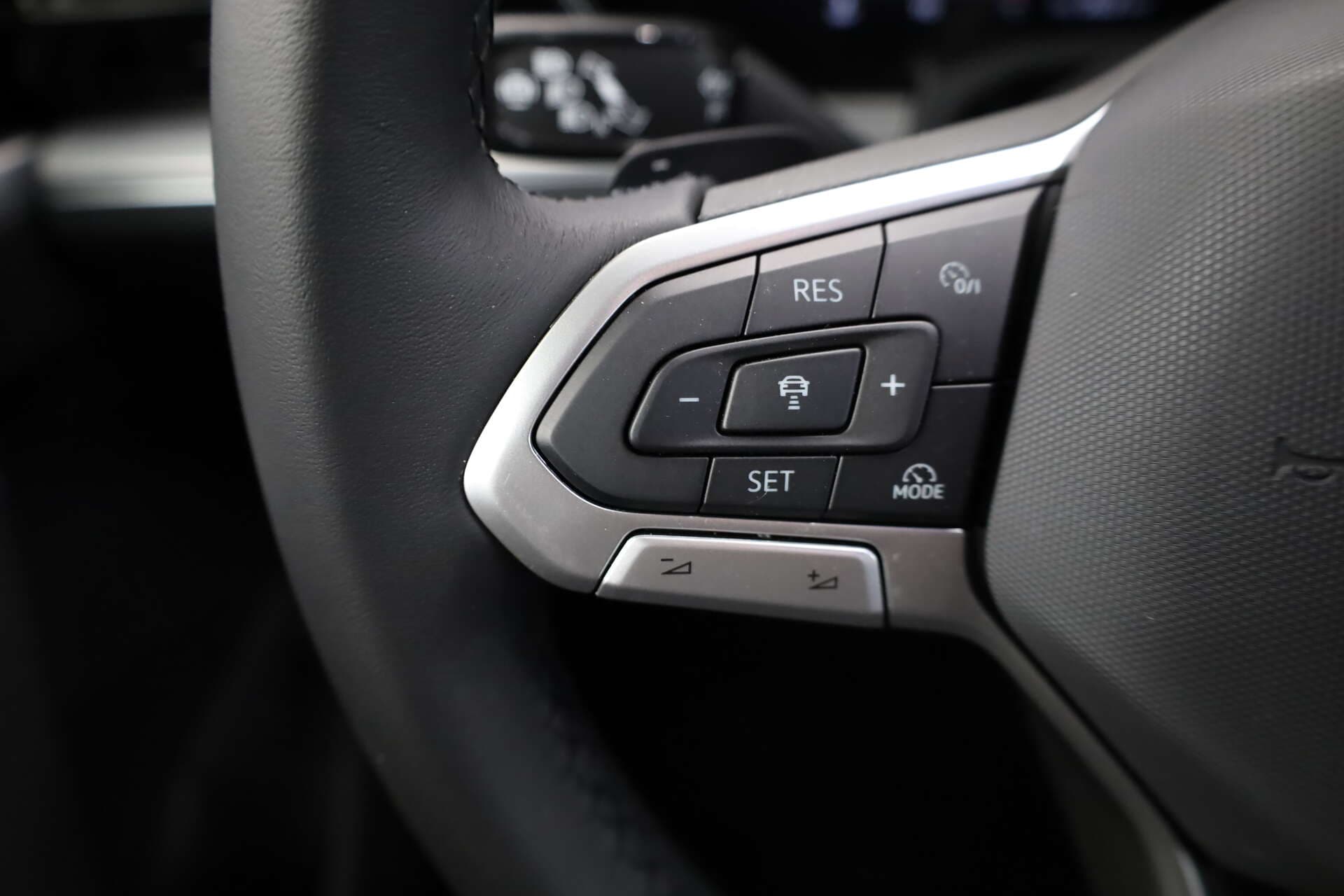 VOLKSWAGEN Touareg, photo 9 sur 17