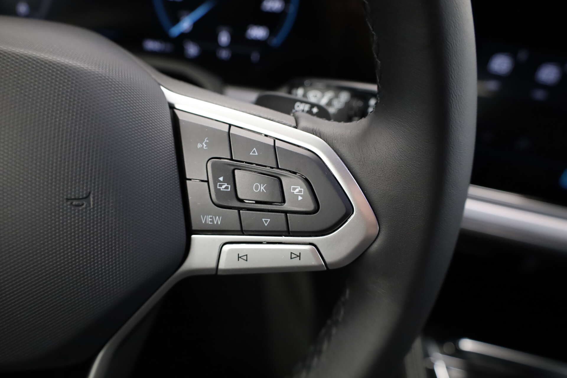 VOLKSWAGEN Touareg, photo 10 sur 17