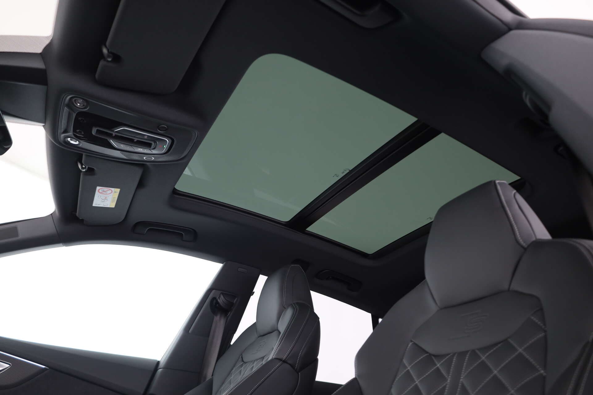 AUDI Q8, photo 16 sur 17