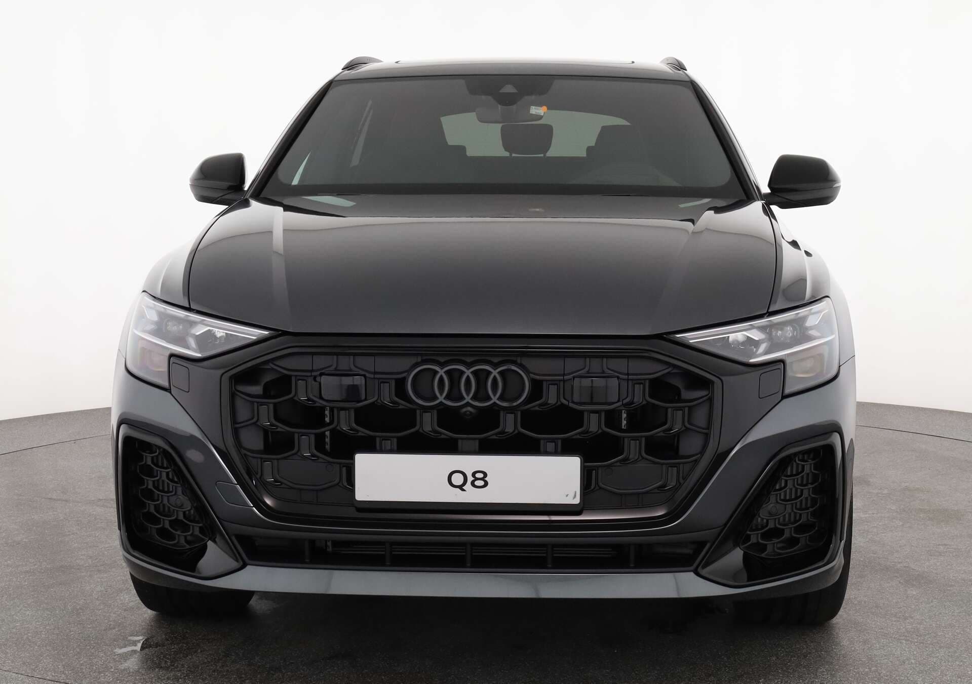 AUDI Q8, photo 2 sur 17