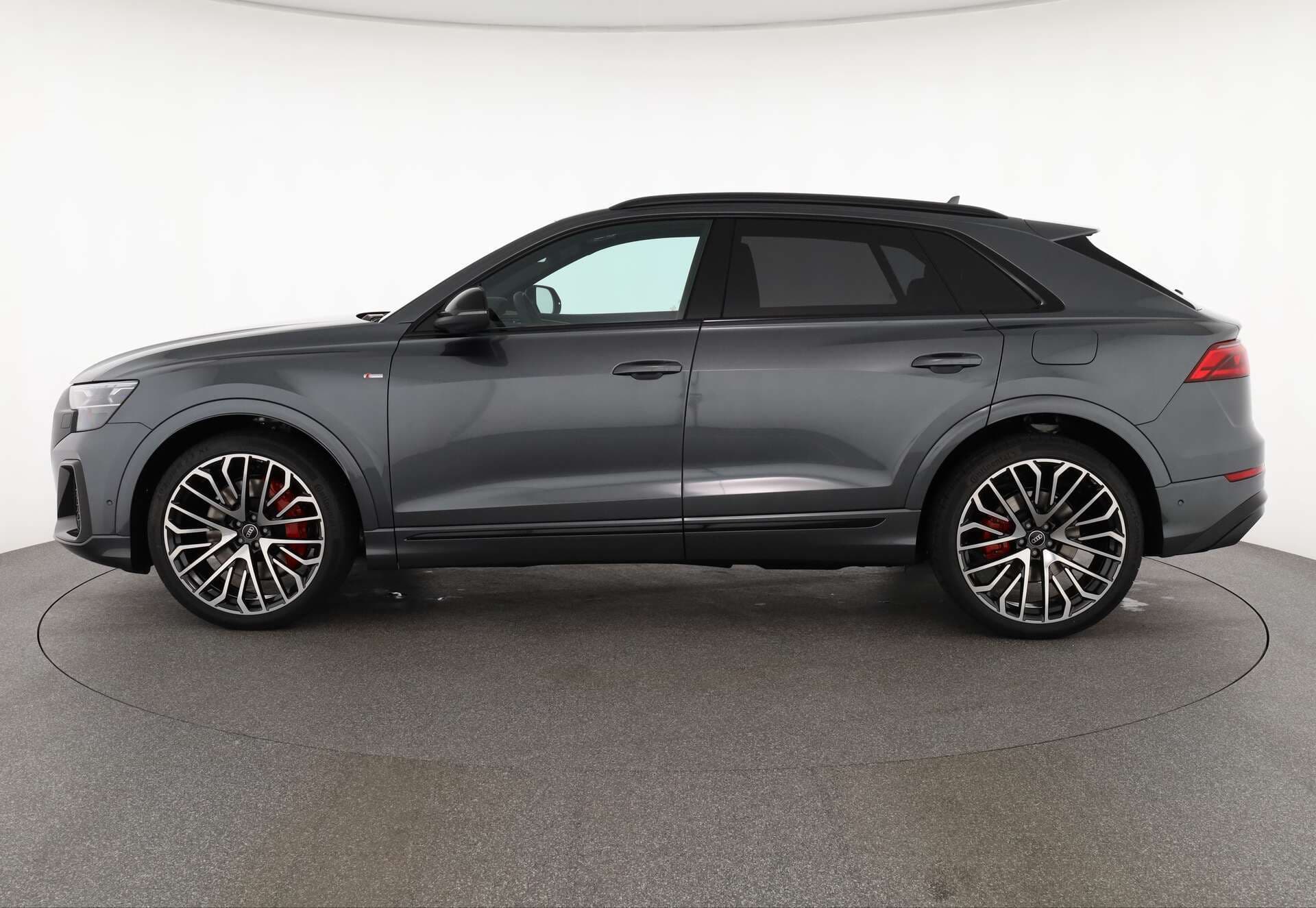 AUDI Q8, photo 4 sur 17