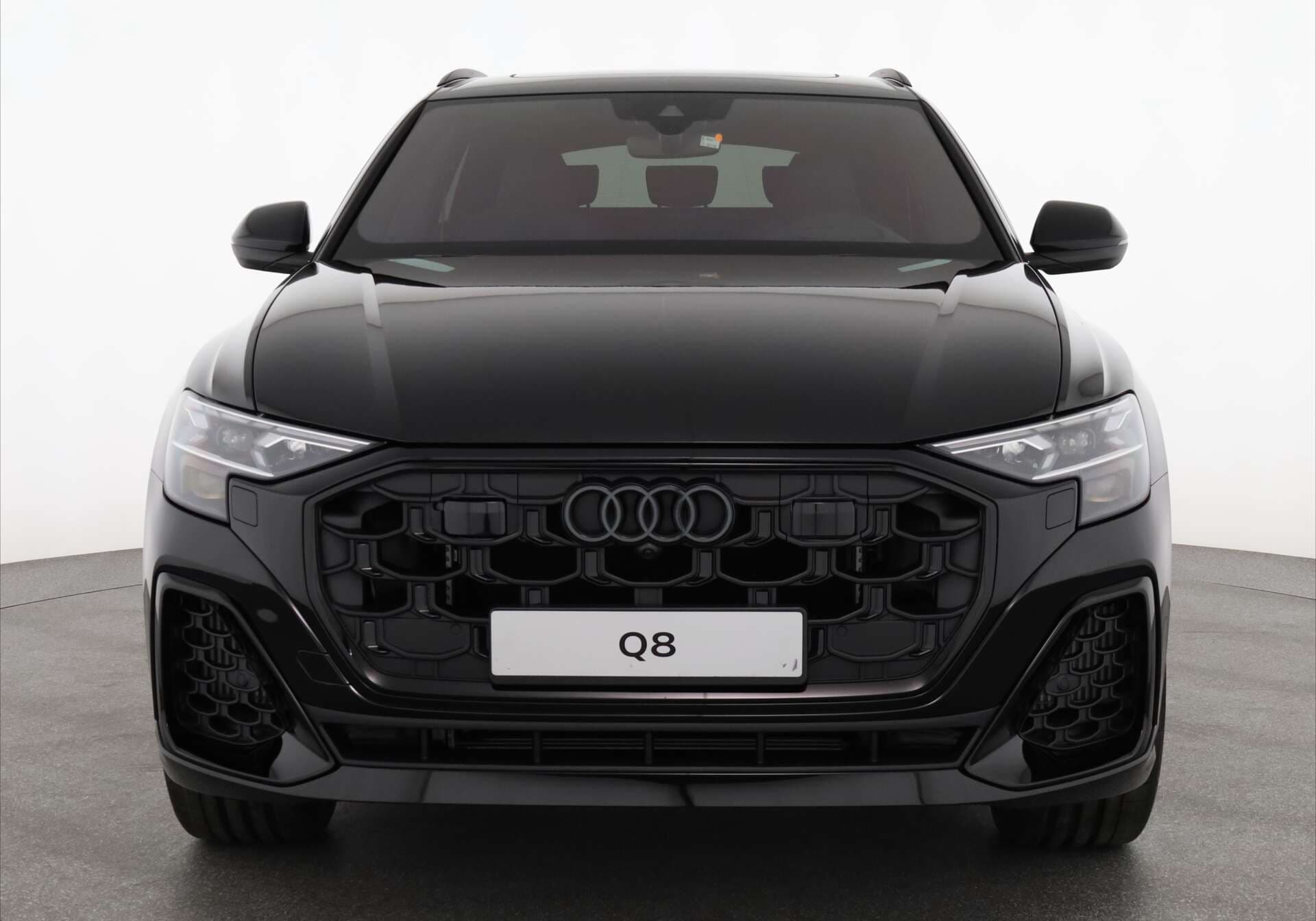 AUDI Q8, photo 2 sur 17