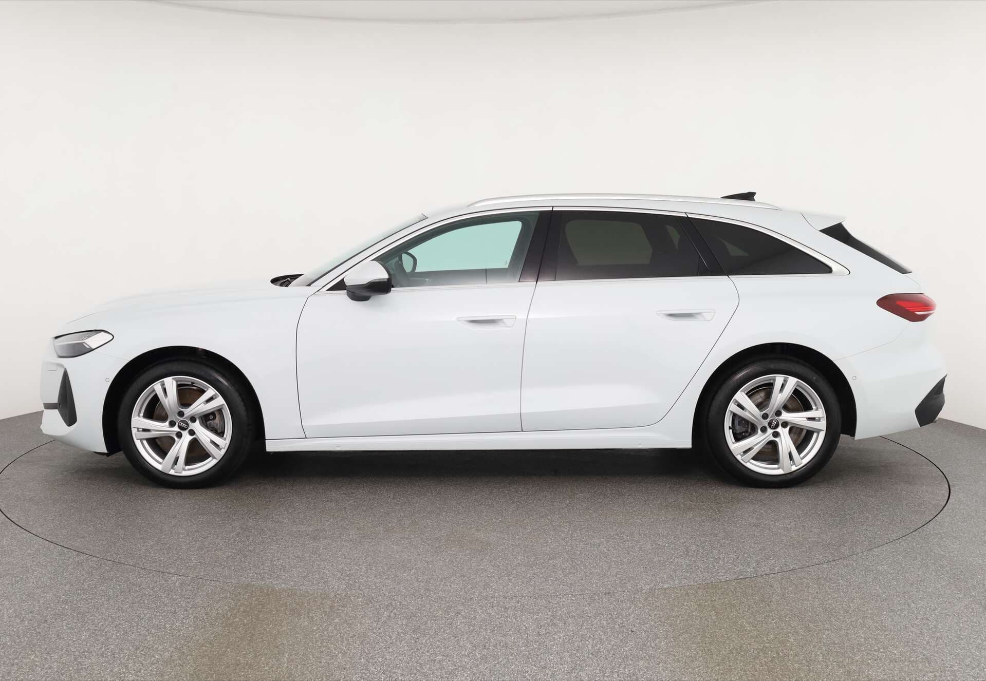 AUDI A5 Avant, photo 4 sur 17
