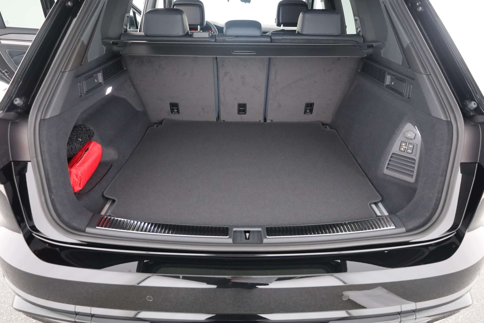 VOLKSWAGEN Touareg, photo 10 sur 17