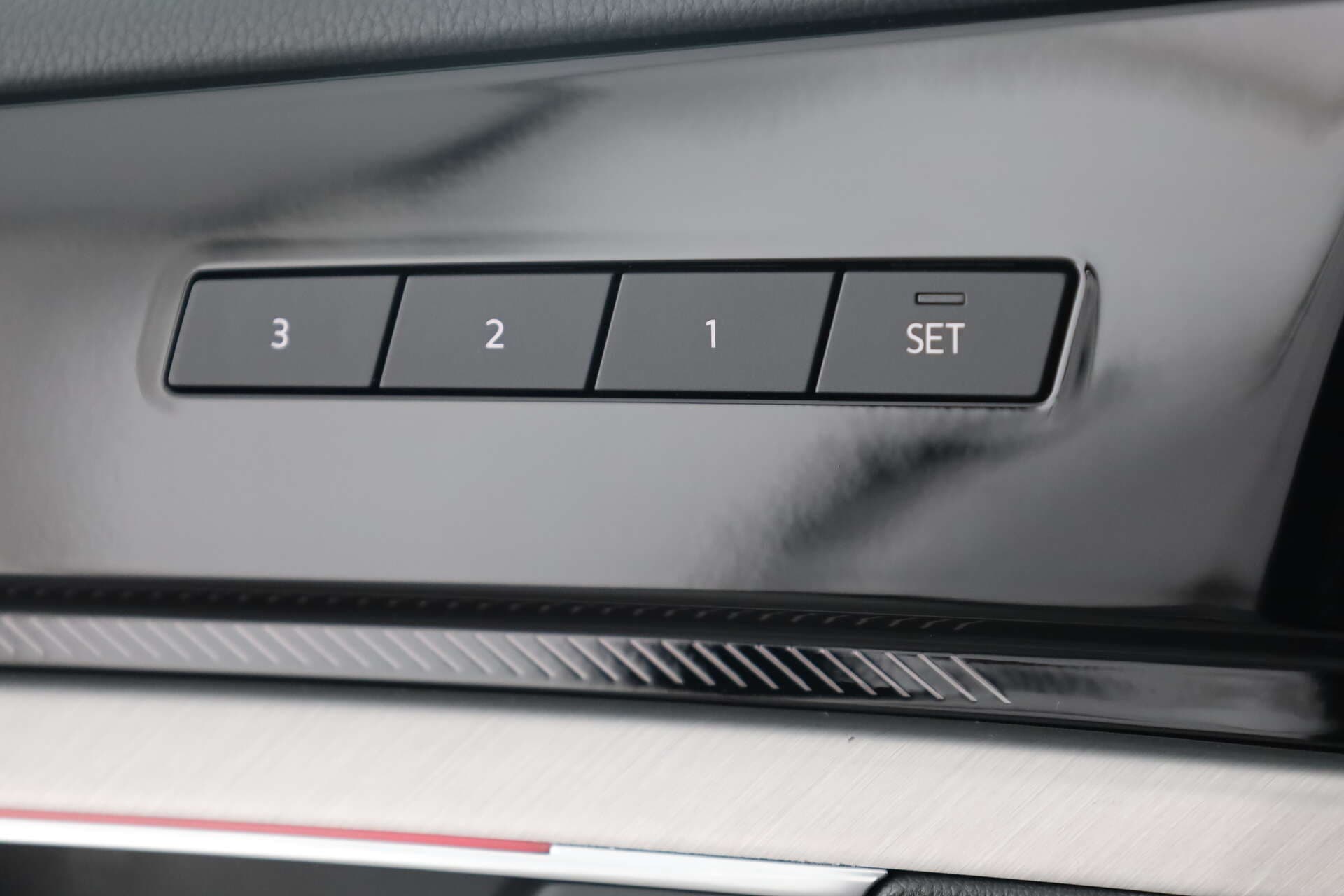 VOLKSWAGEN Touareg, photo 15 sur 17