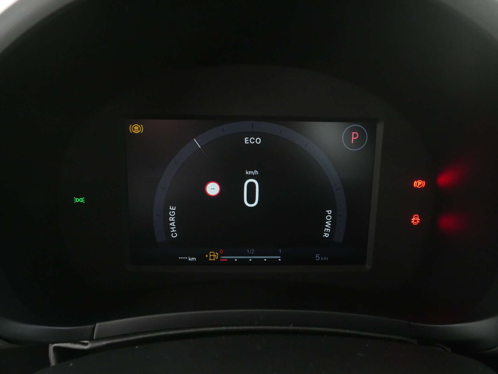 FIAT 600 hybrid, photo 16 sur 17