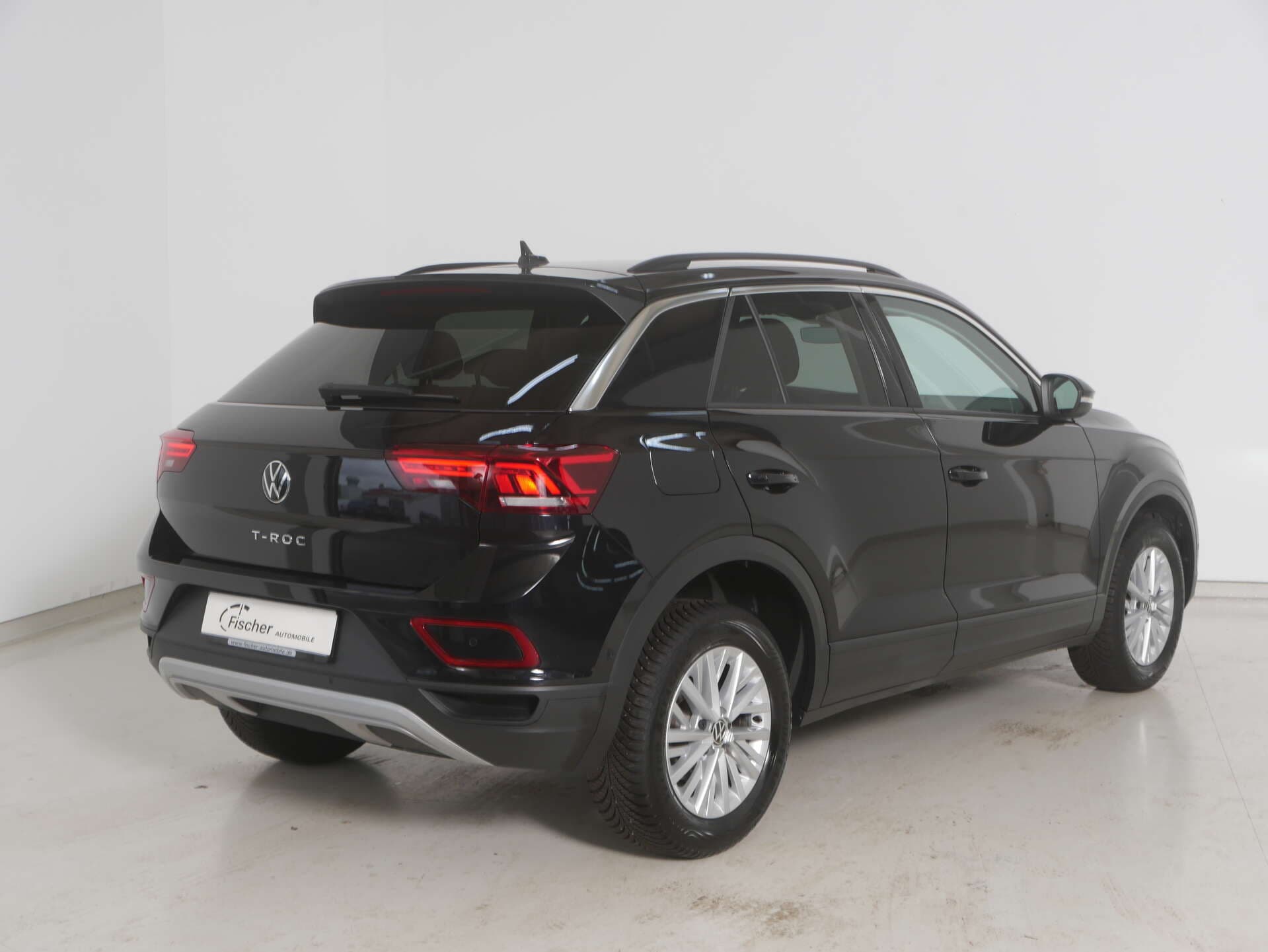VOLKSWAGEN T-Roc, photo 3 sur 17
