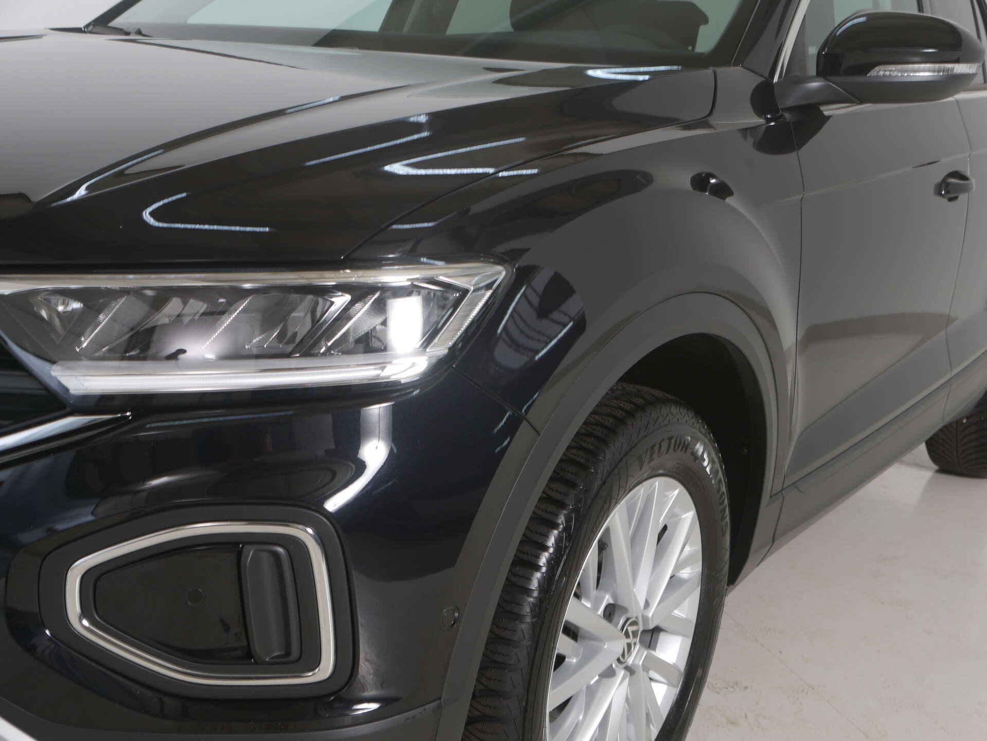VOLKSWAGEN T-Roc, photo 6 sur 17