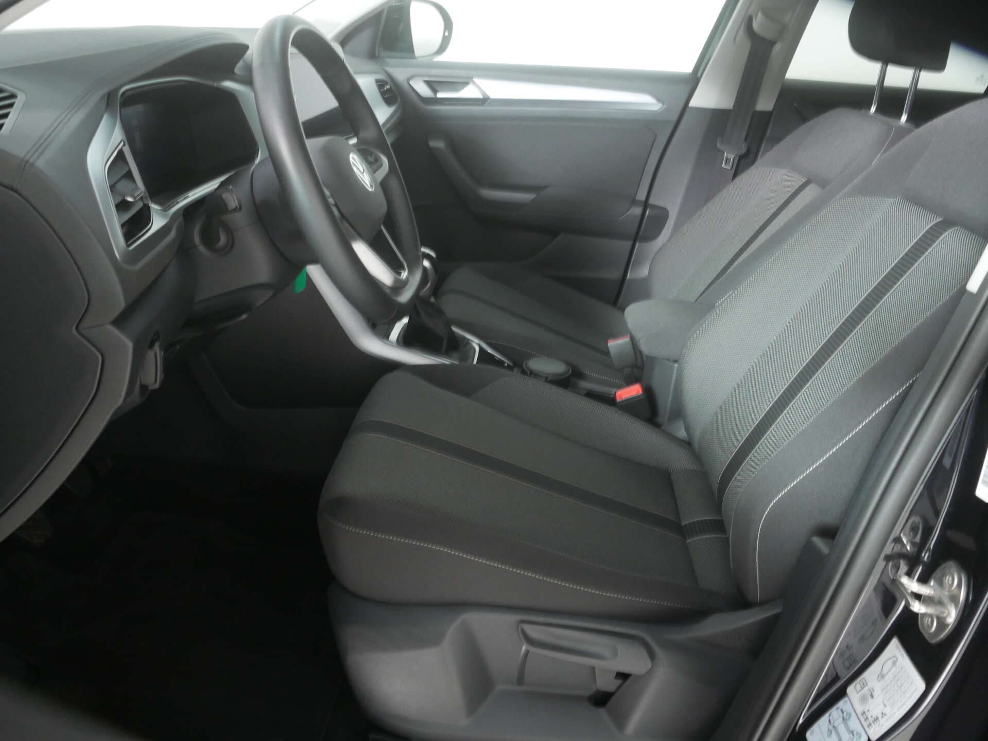 VOLKSWAGEN T-Roc, photo 8 sur 17