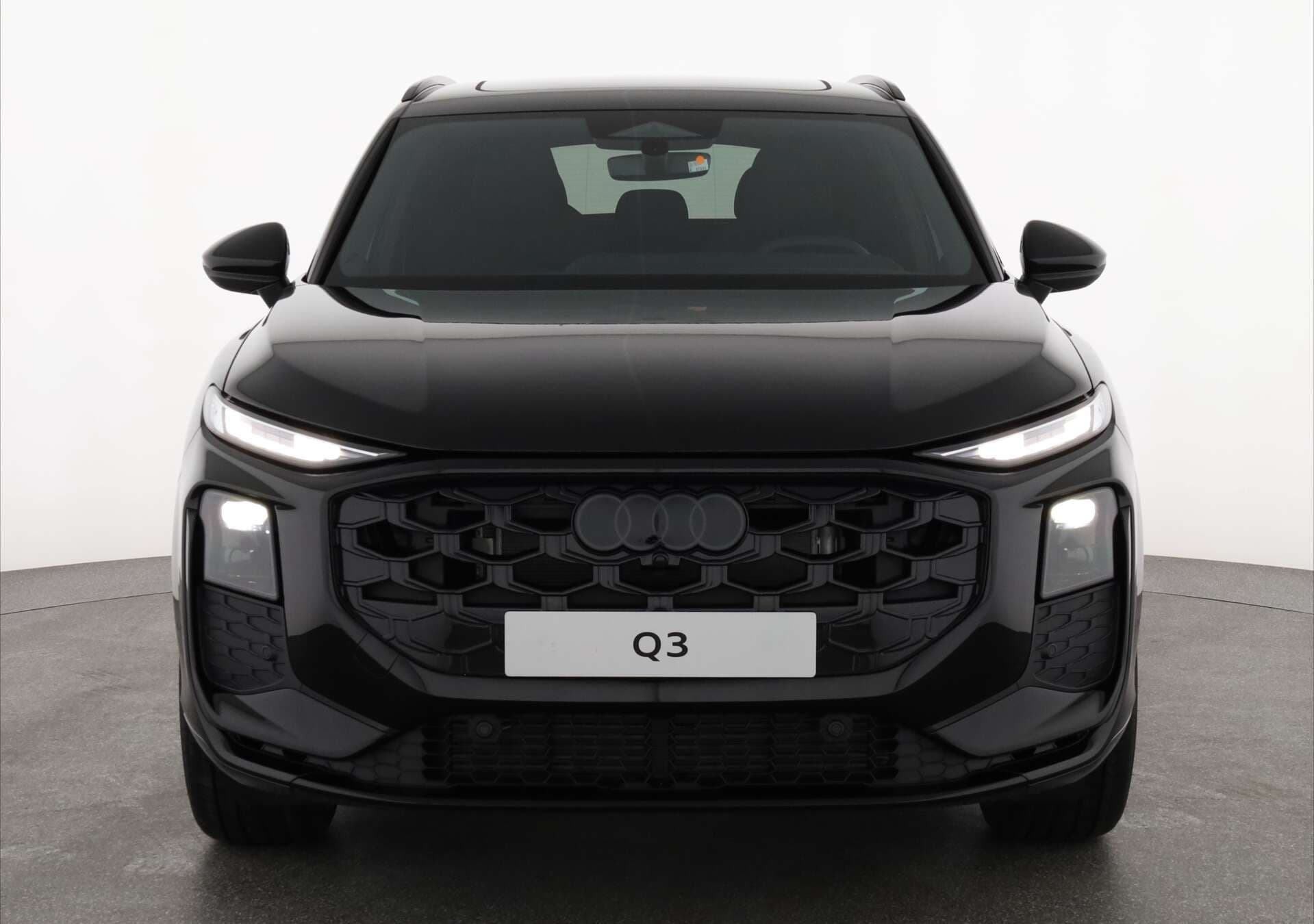 AUDI Q3, photo 2 sur 17