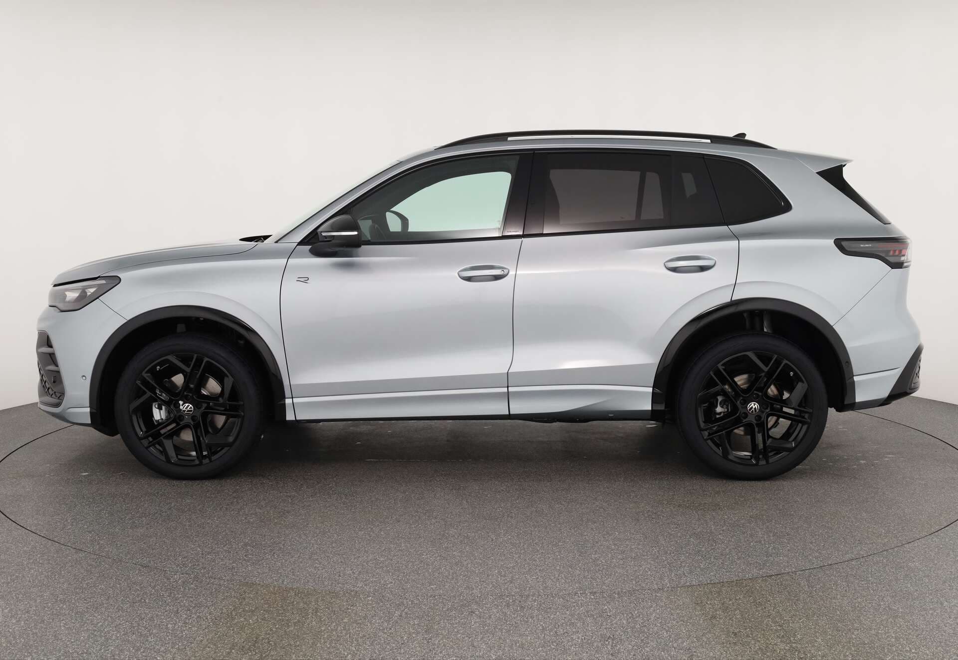 VOLKSWAGEN Tiguan, photo 4 sur 17