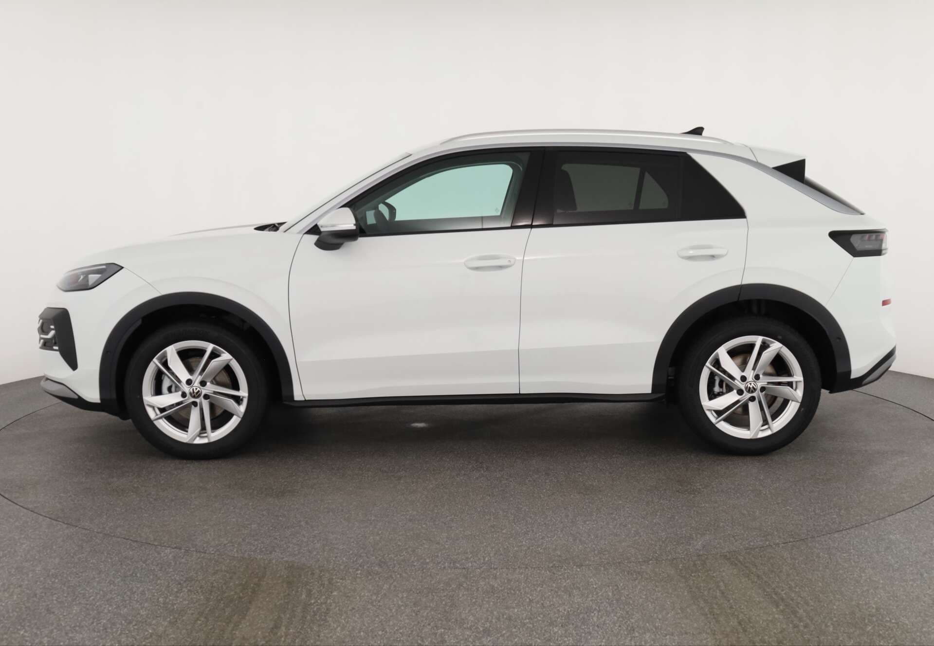 VOLKSWAGEN T-Roc, photo 3 sur 17