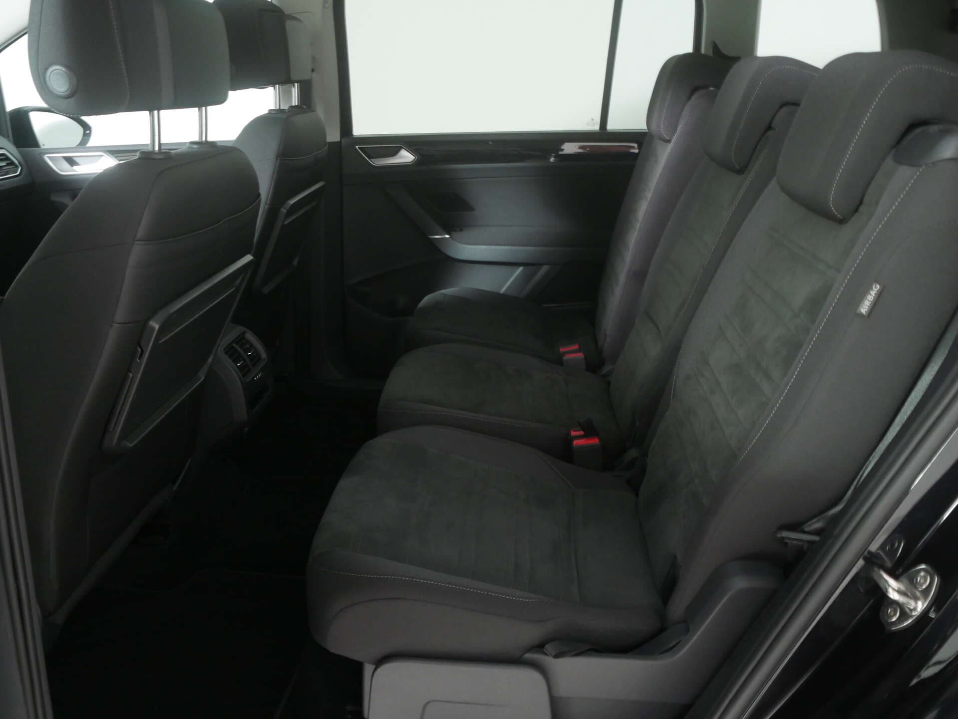 VOLKSWAGEN Touran, photo 11 sur 17