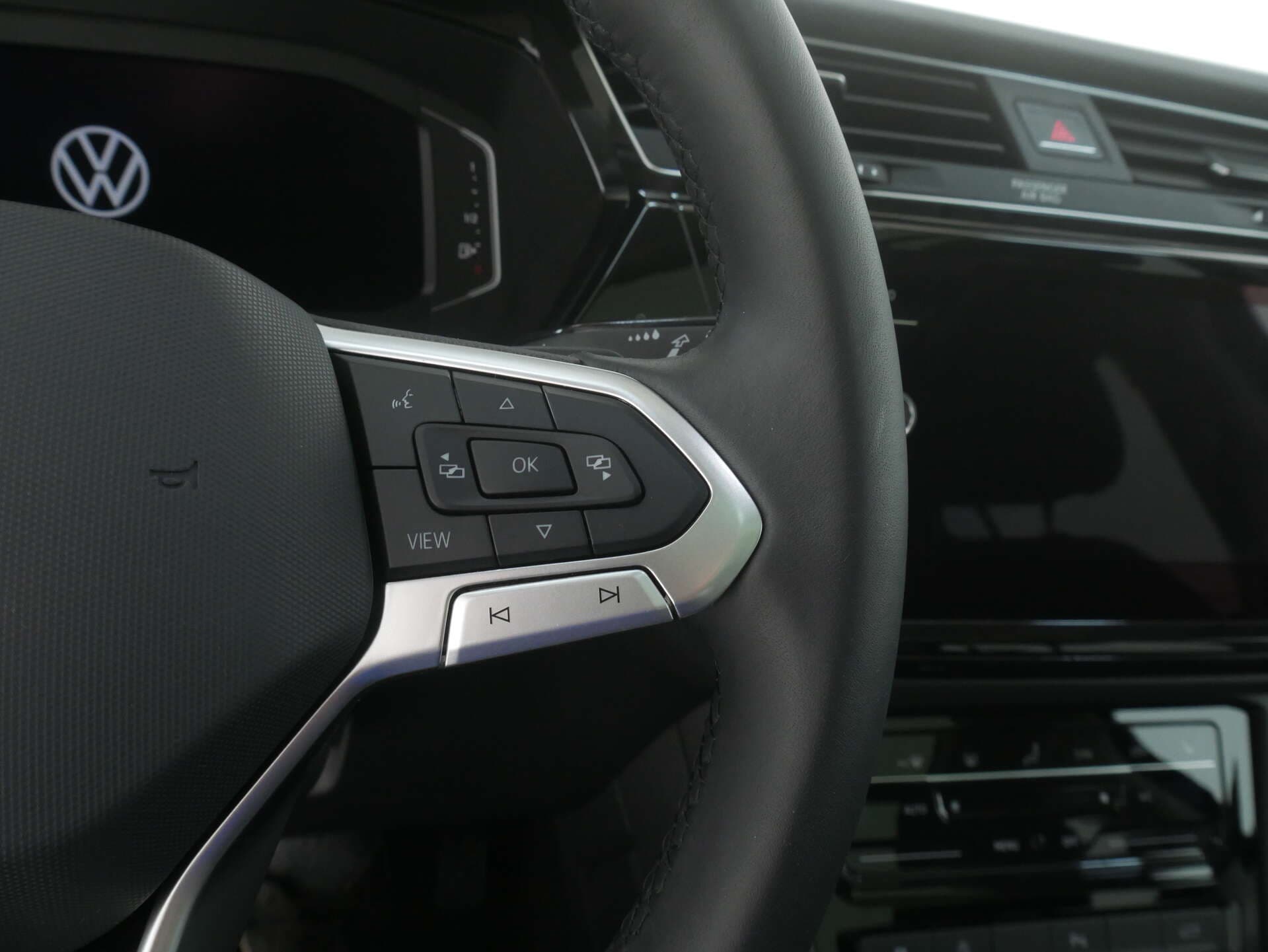 VOLKSWAGEN Touran, photo 15 sur 17