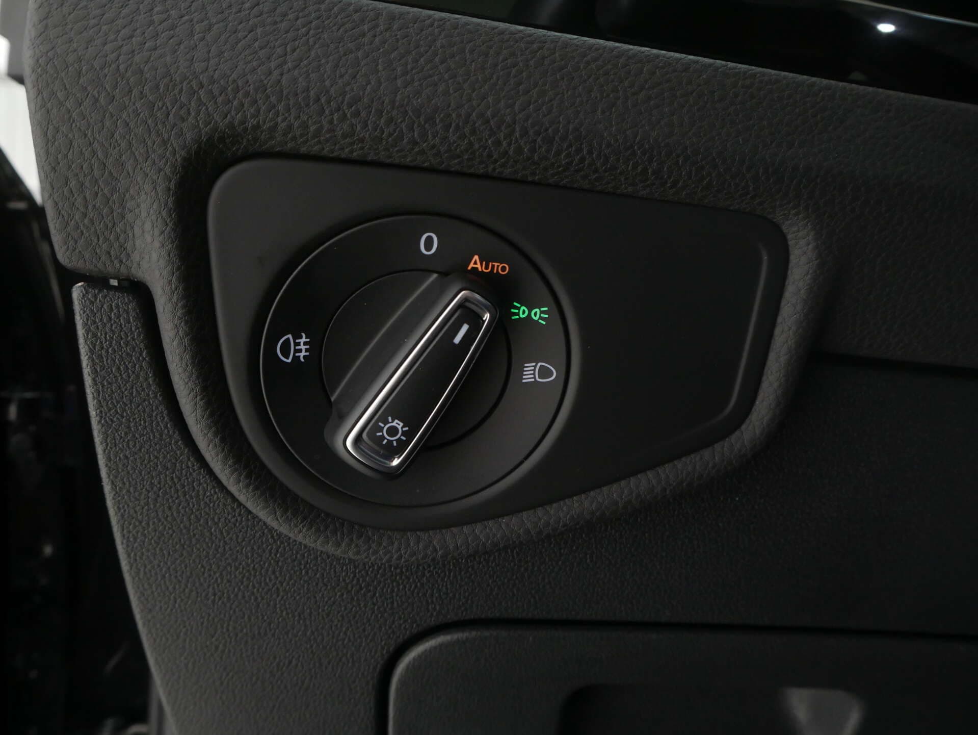 VOLKSWAGEN Touran, photo 16 sur 17