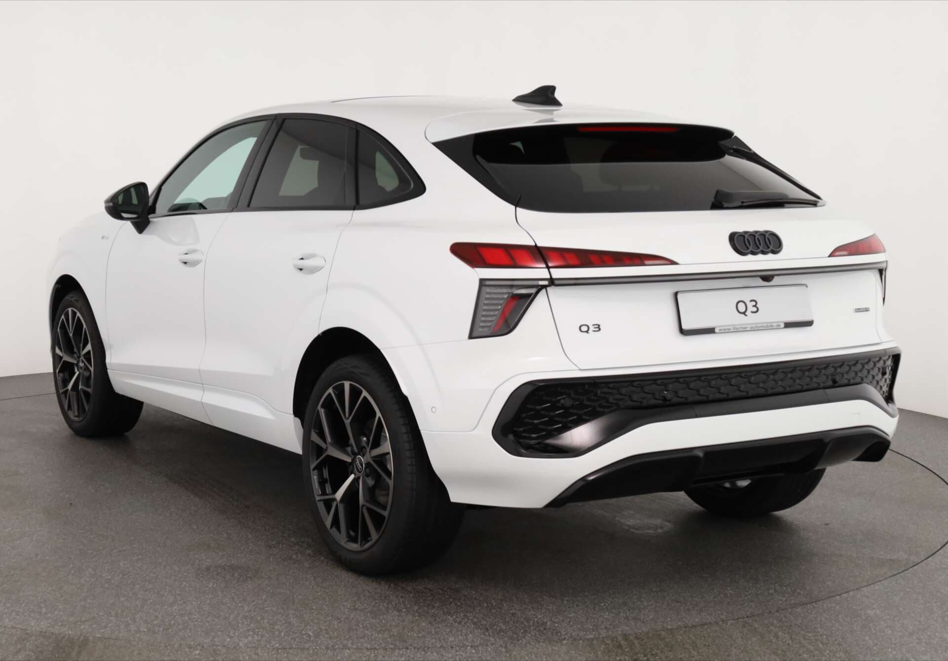 AUDI Q3 Sportback, photo 3 sur 17