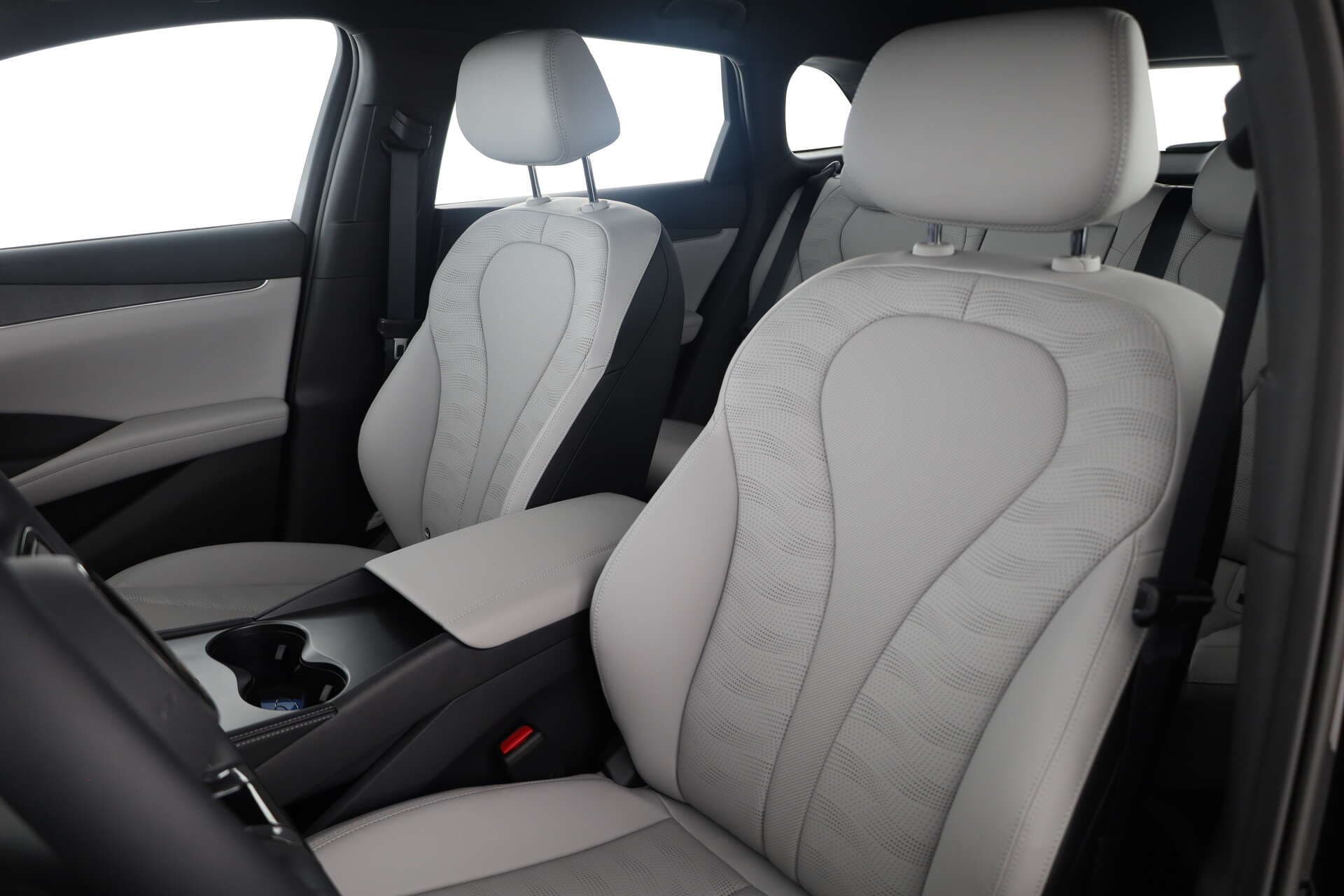 BYD SEAL 6 DM-i Touring, photo 10 sur 17