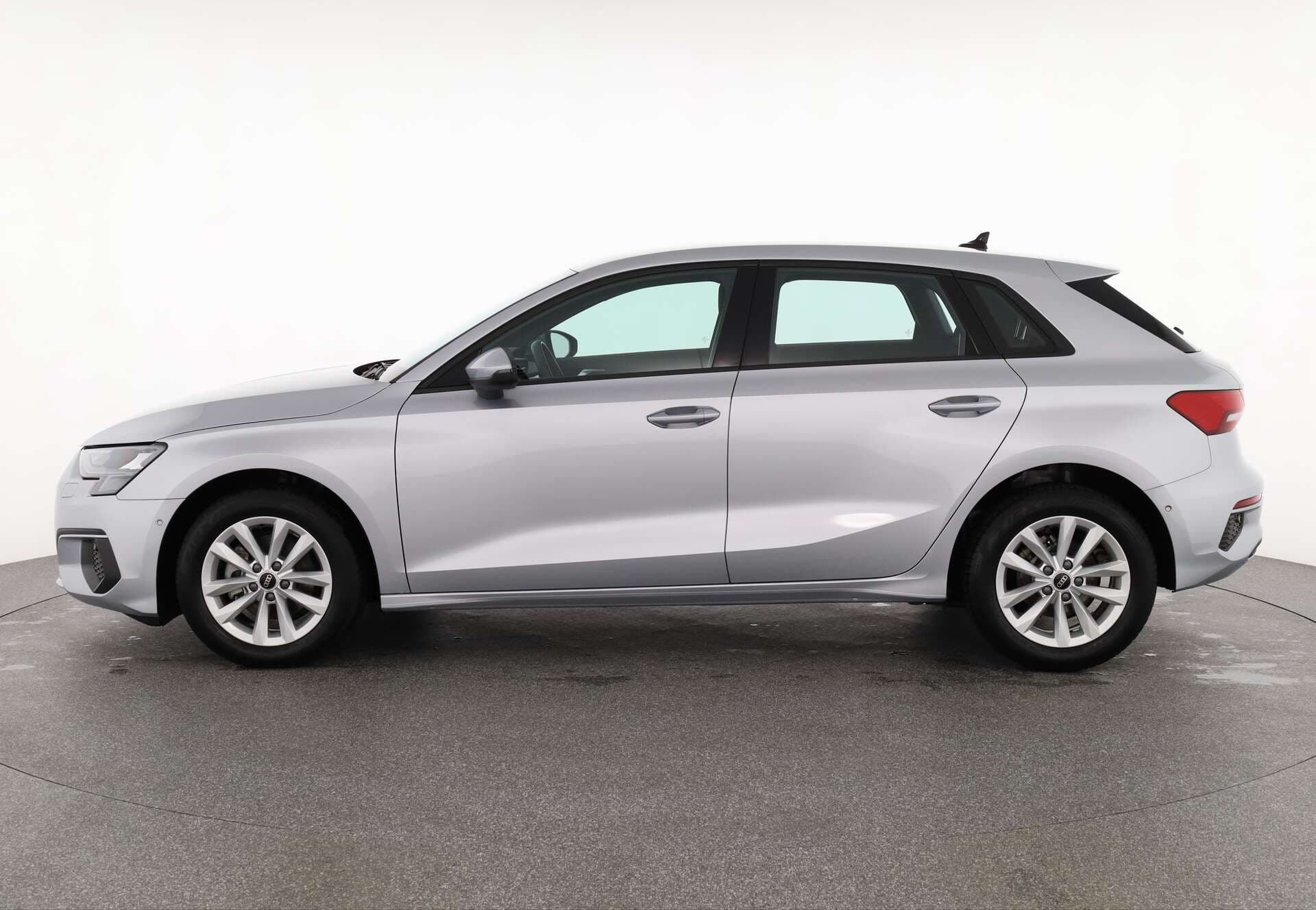 AUDI A3 Sportback, photo 4 sur 17