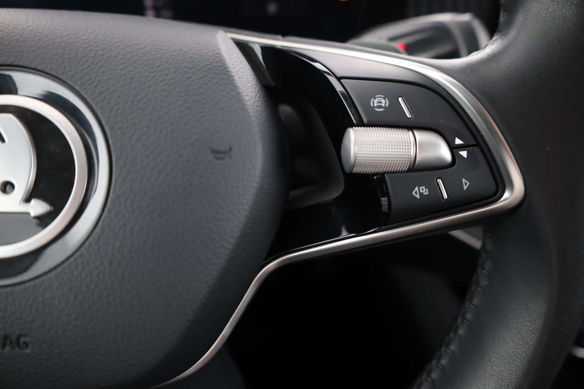 SKODA Superb Combi, photo 14 sur 17