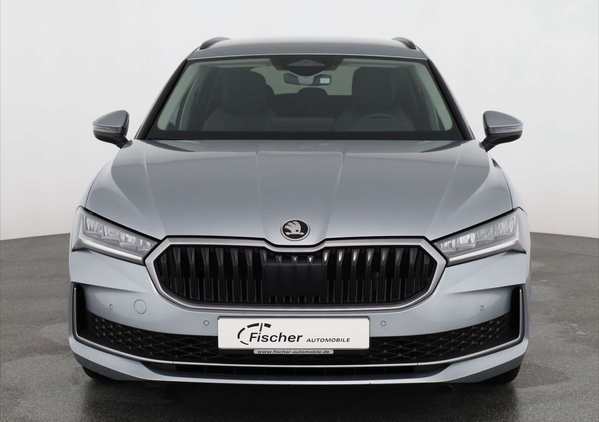 SKODA Superb Combi, photo 2 sur 17