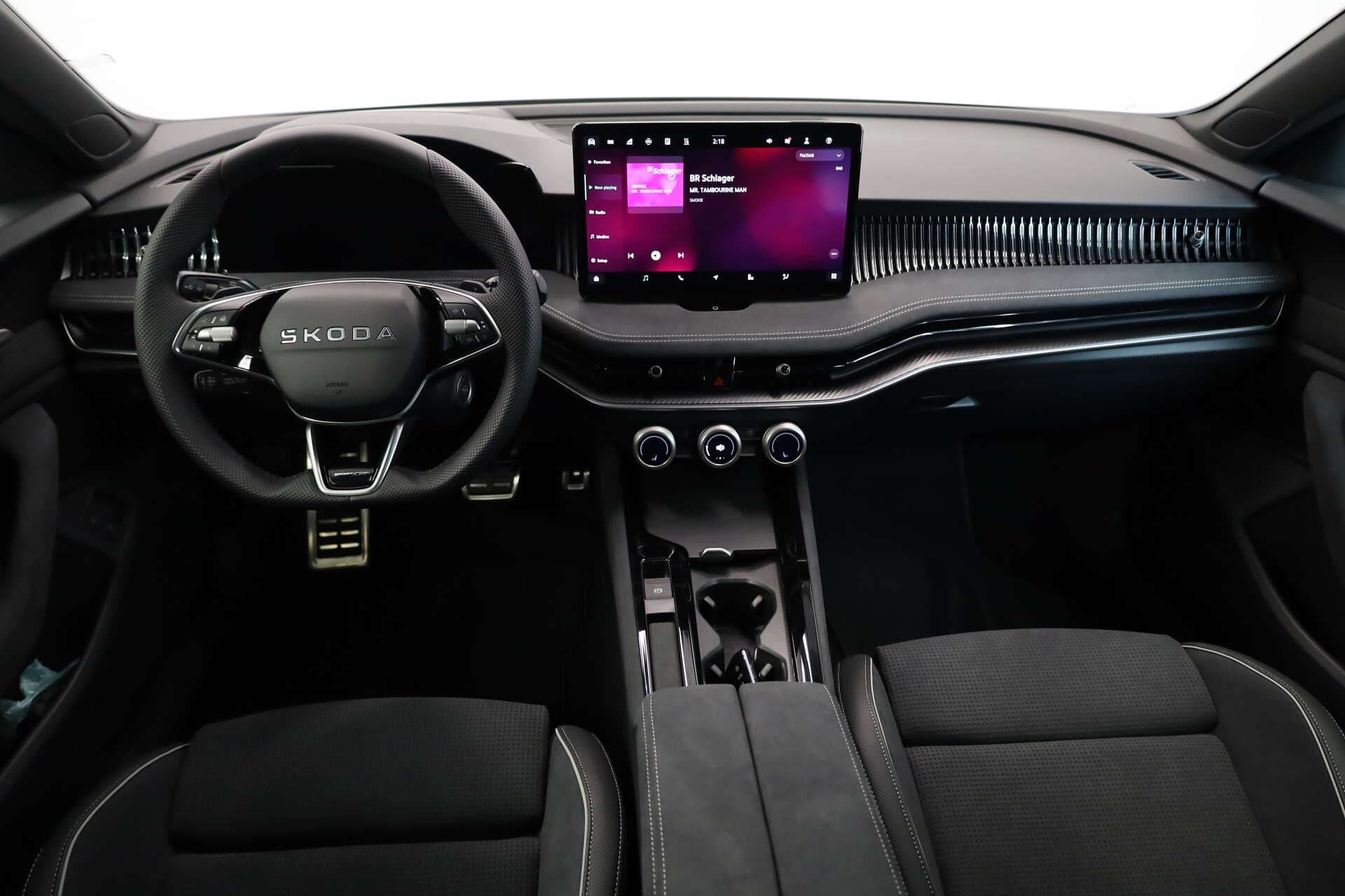 SKODA Superb Combi, photo 6 sur 17