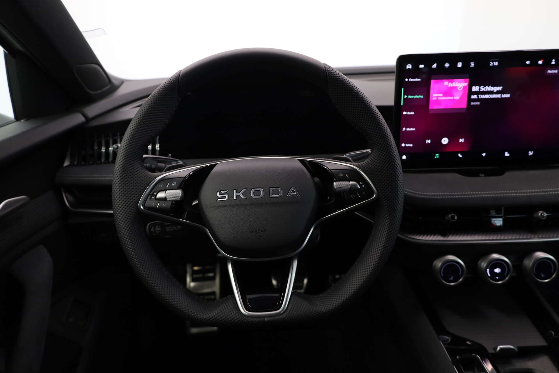 SKODA Superb Combi, photo 7 sur 17